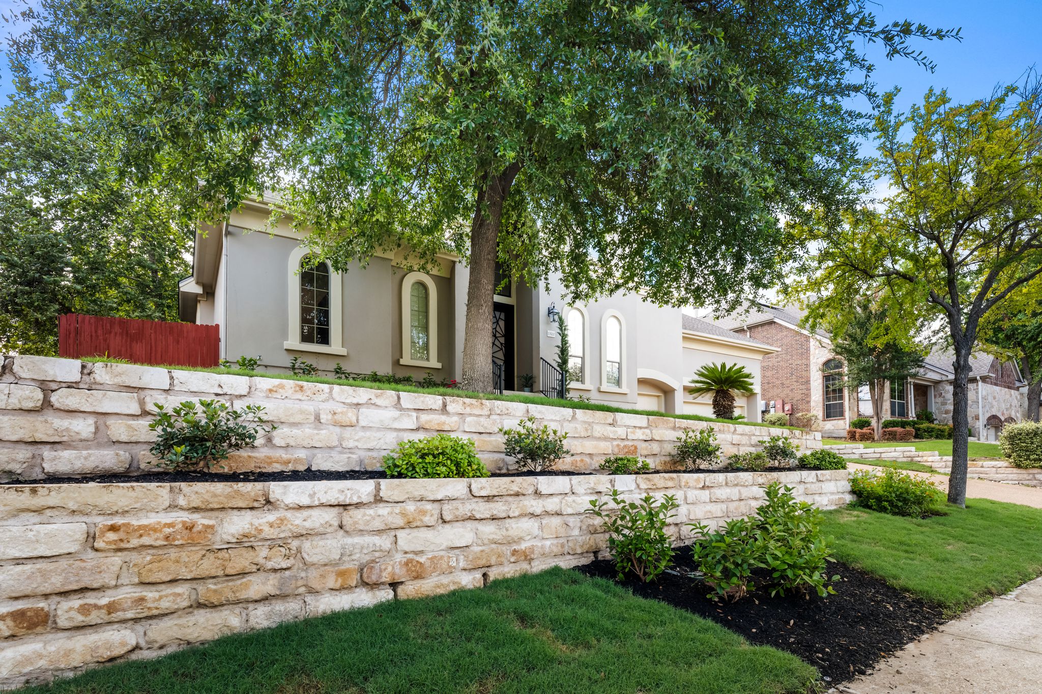 main property photo 33