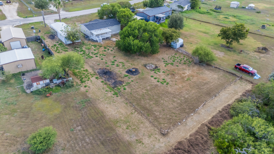 main property photo 29