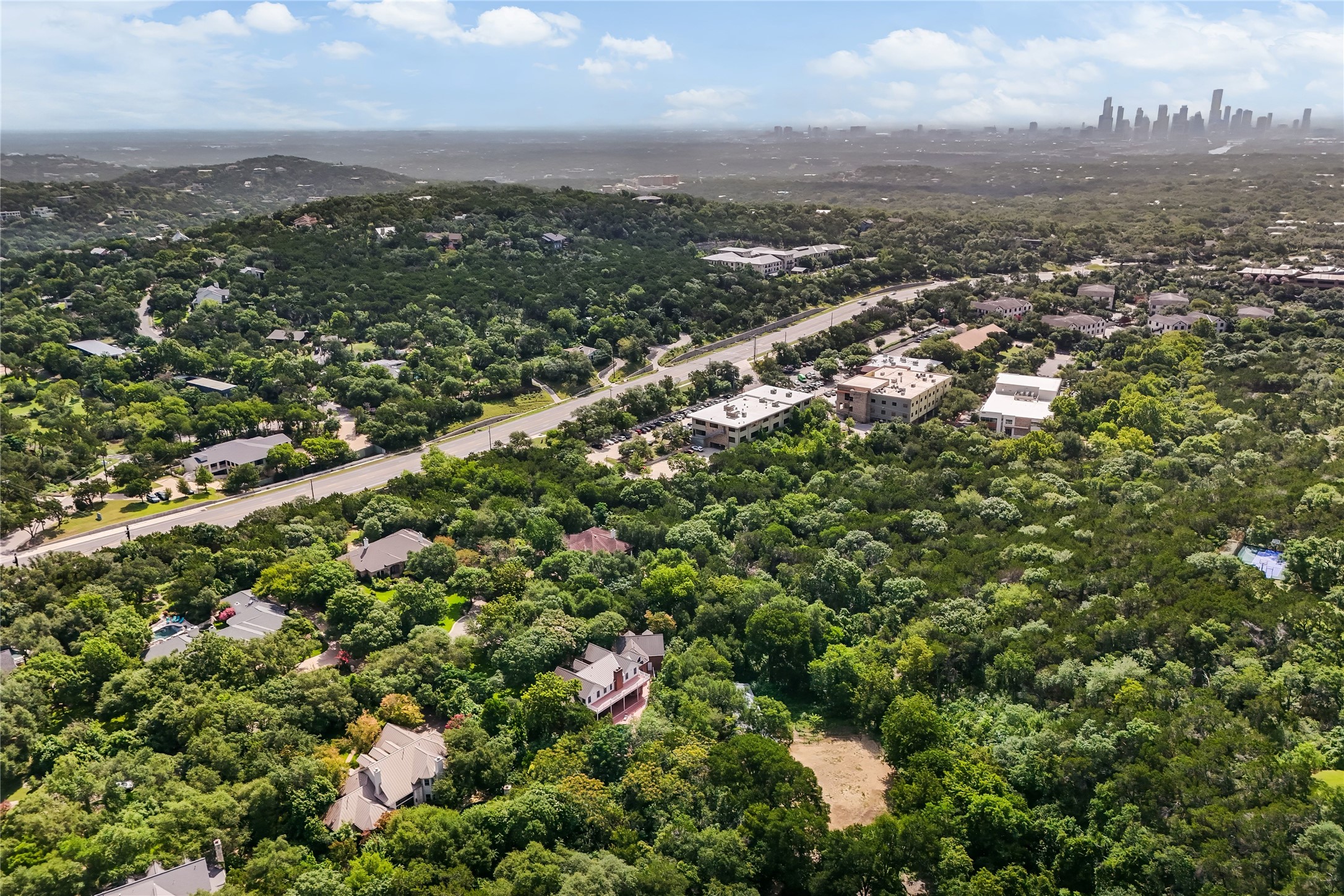 main property photo 37