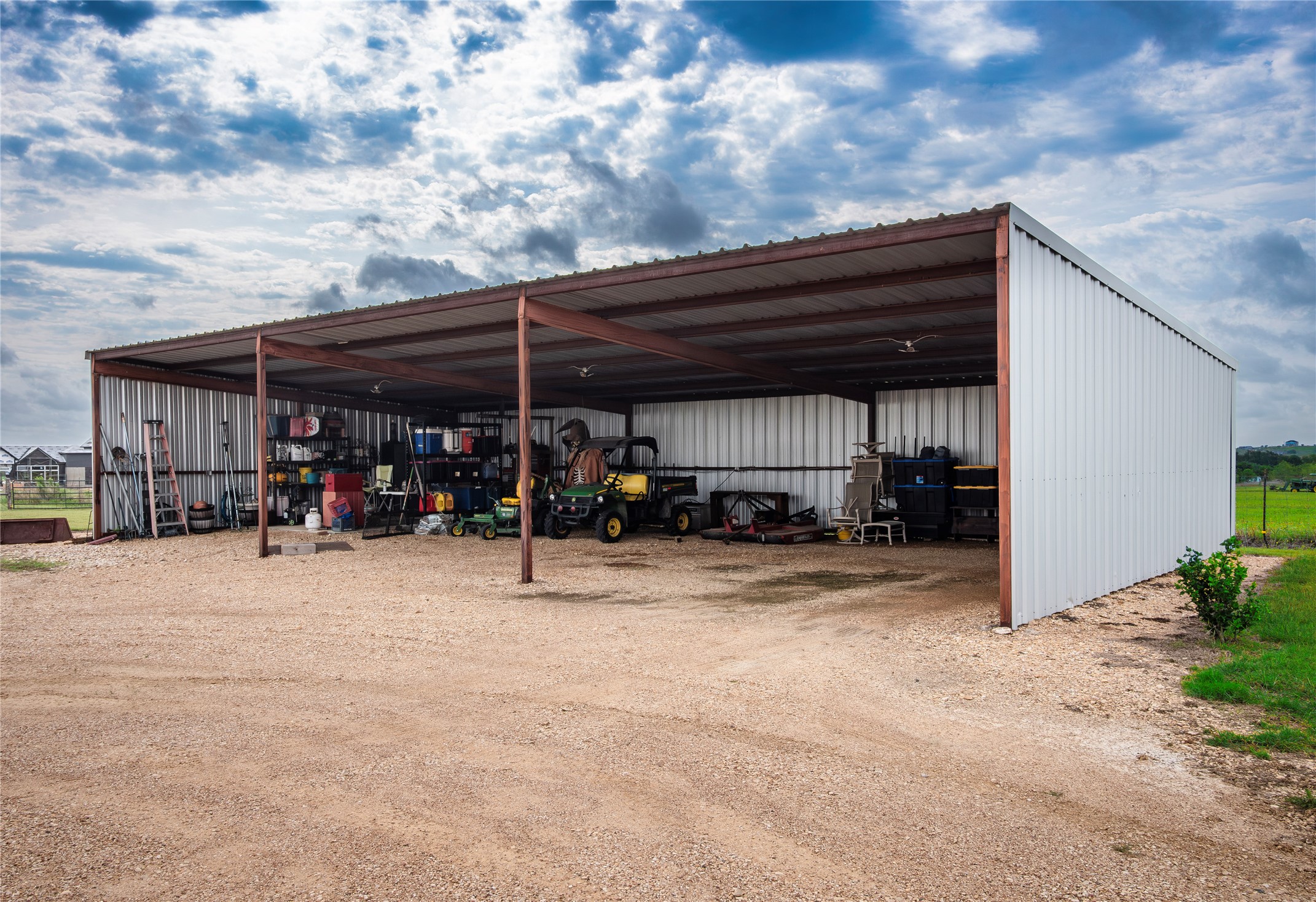 main property photo 29