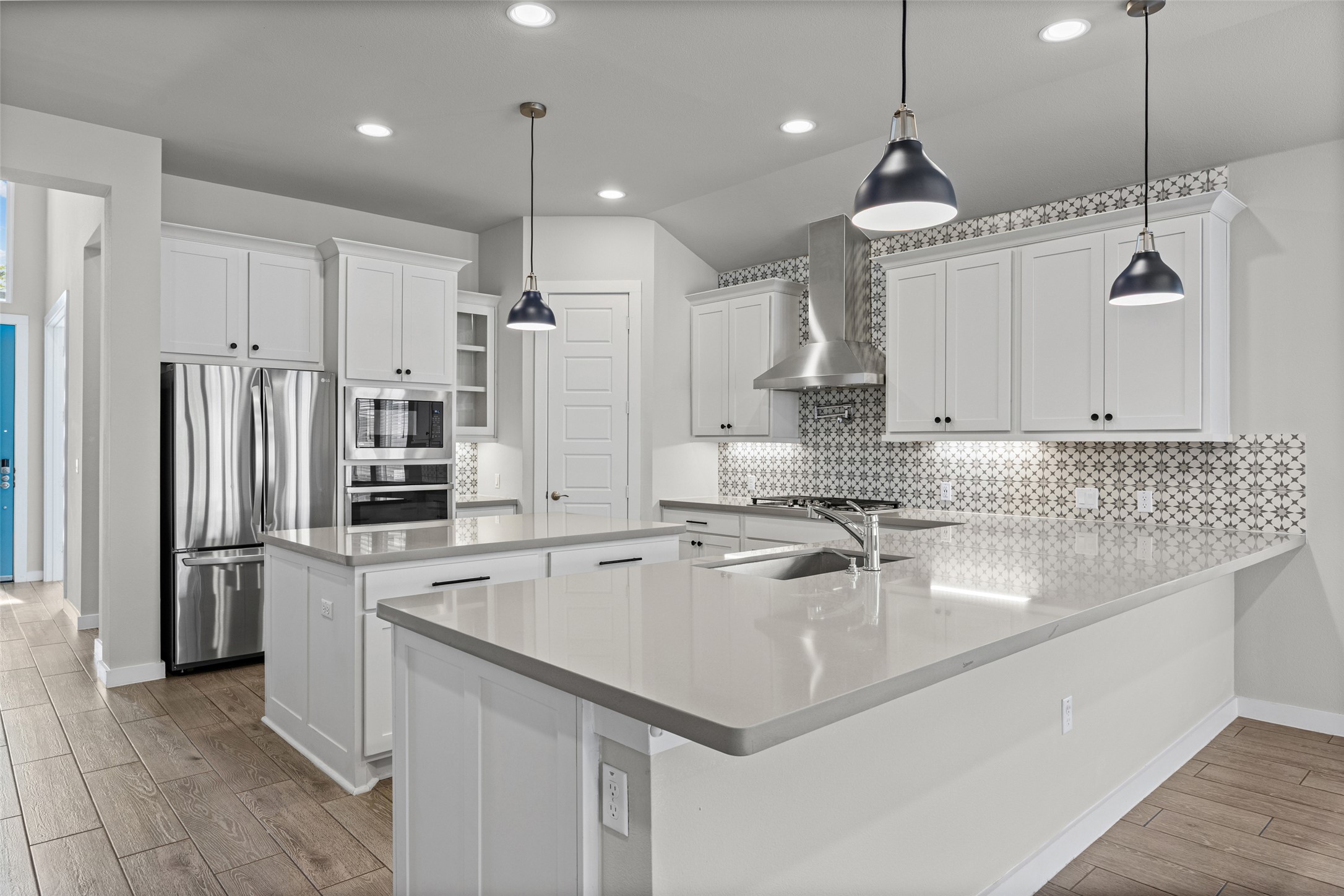 main property photo 4