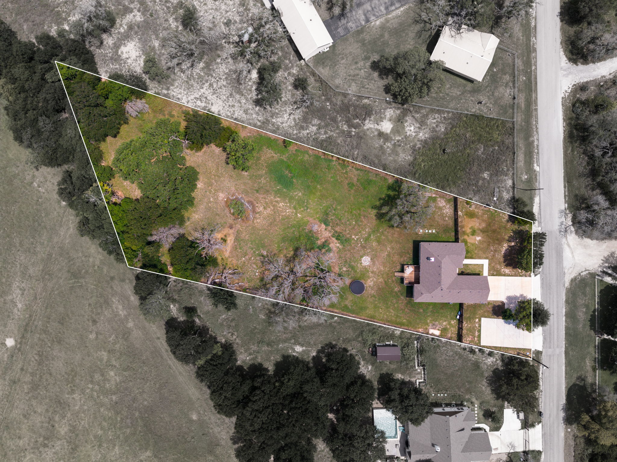 main property photo 3