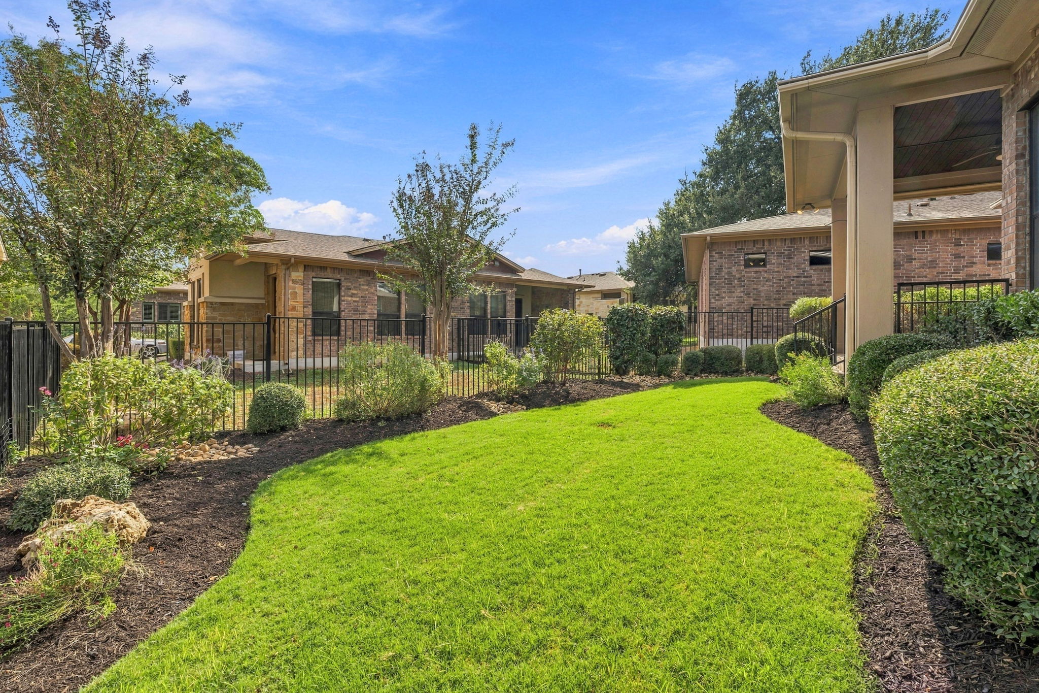 main property photo 29