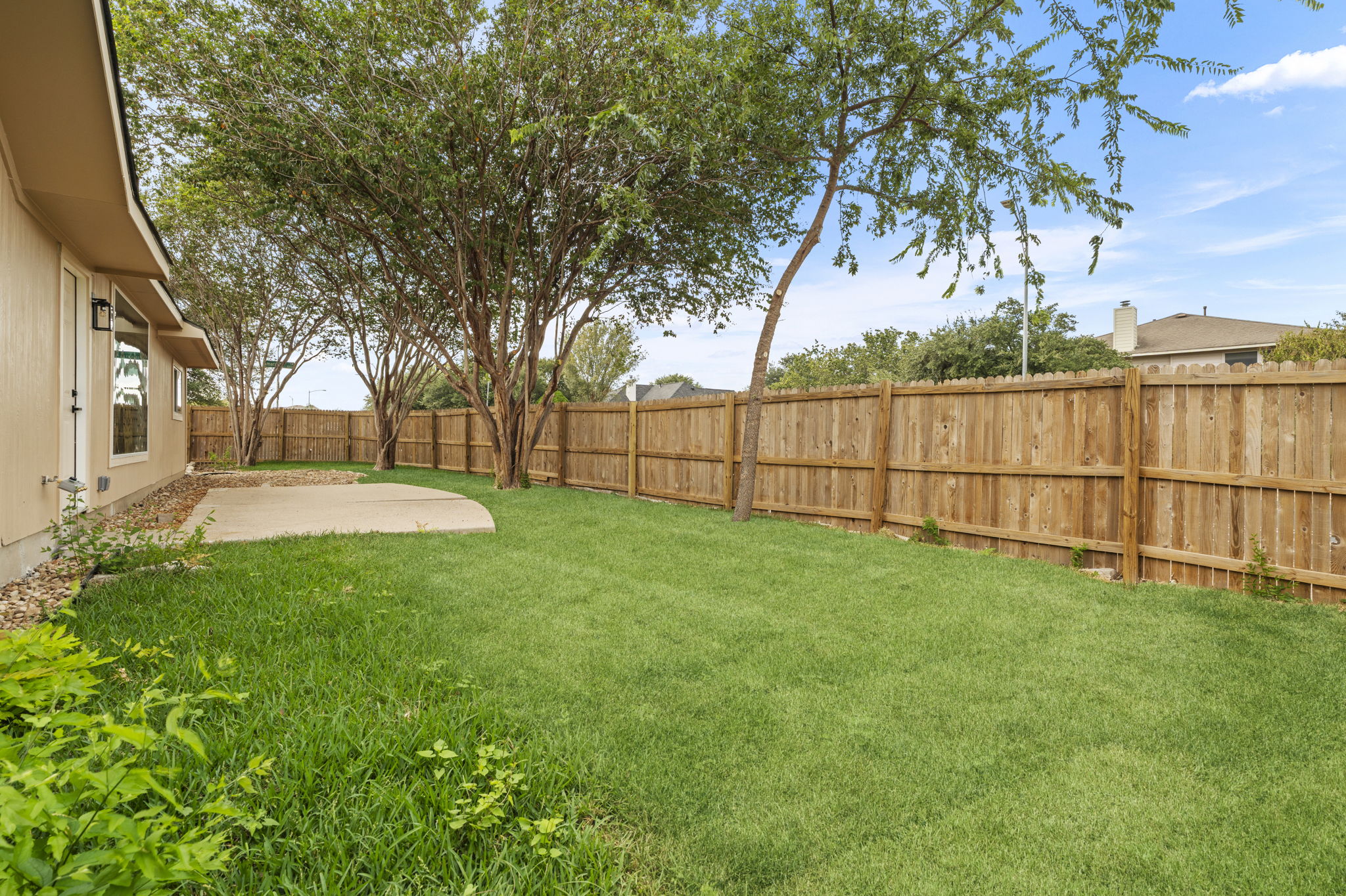 main property photo 31