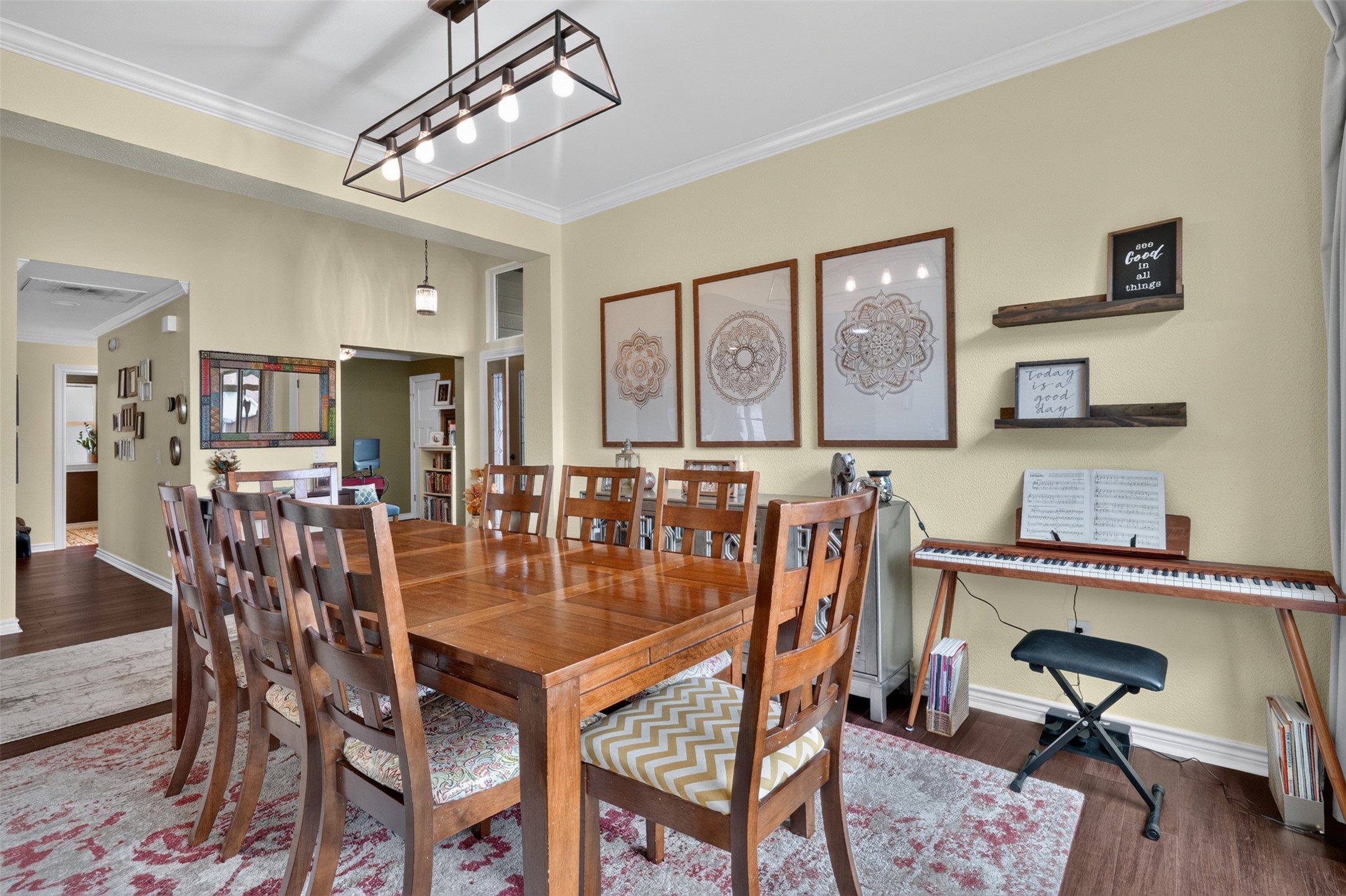 main property photo 9