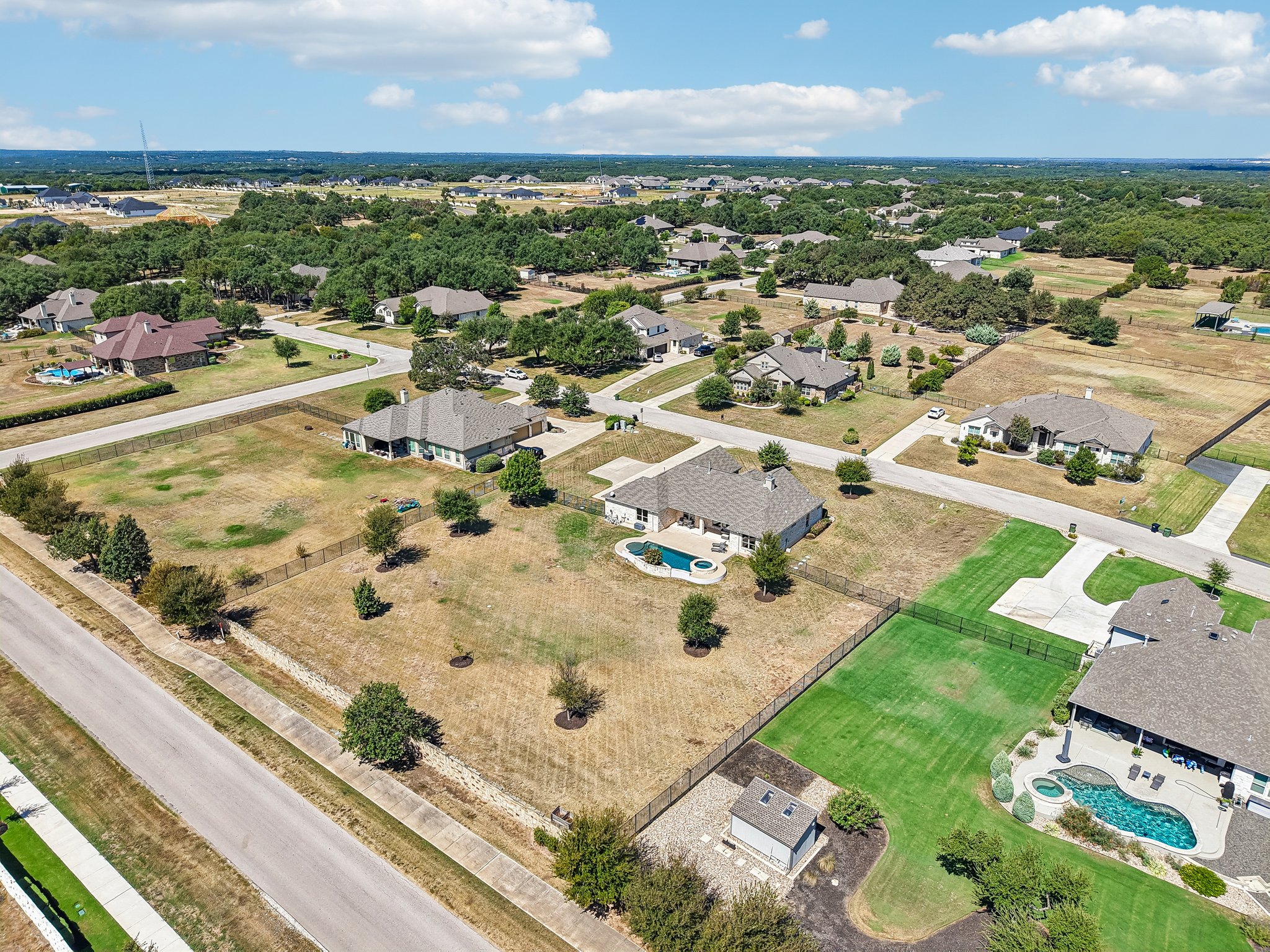 main property photo 35
