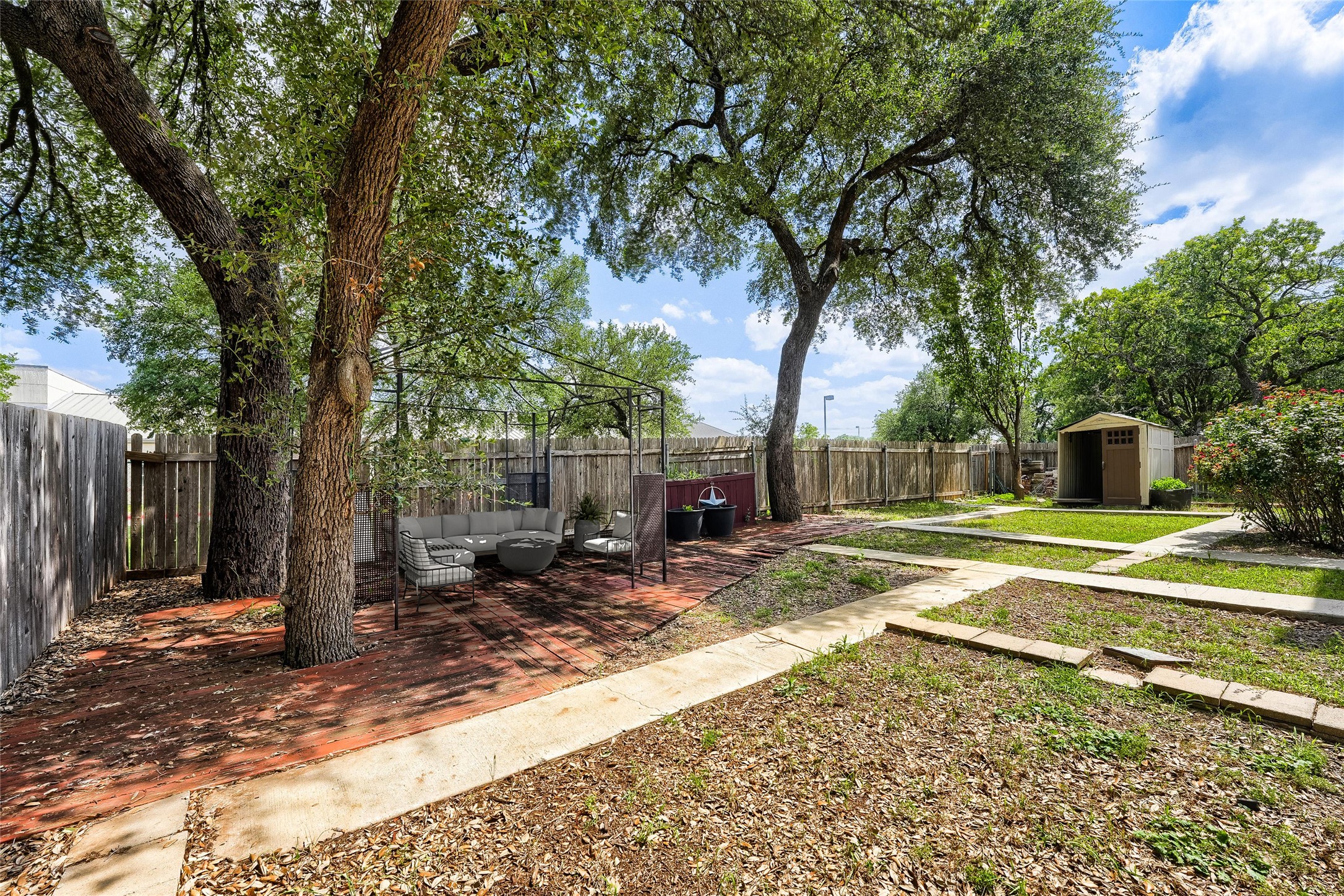 main property photo 31