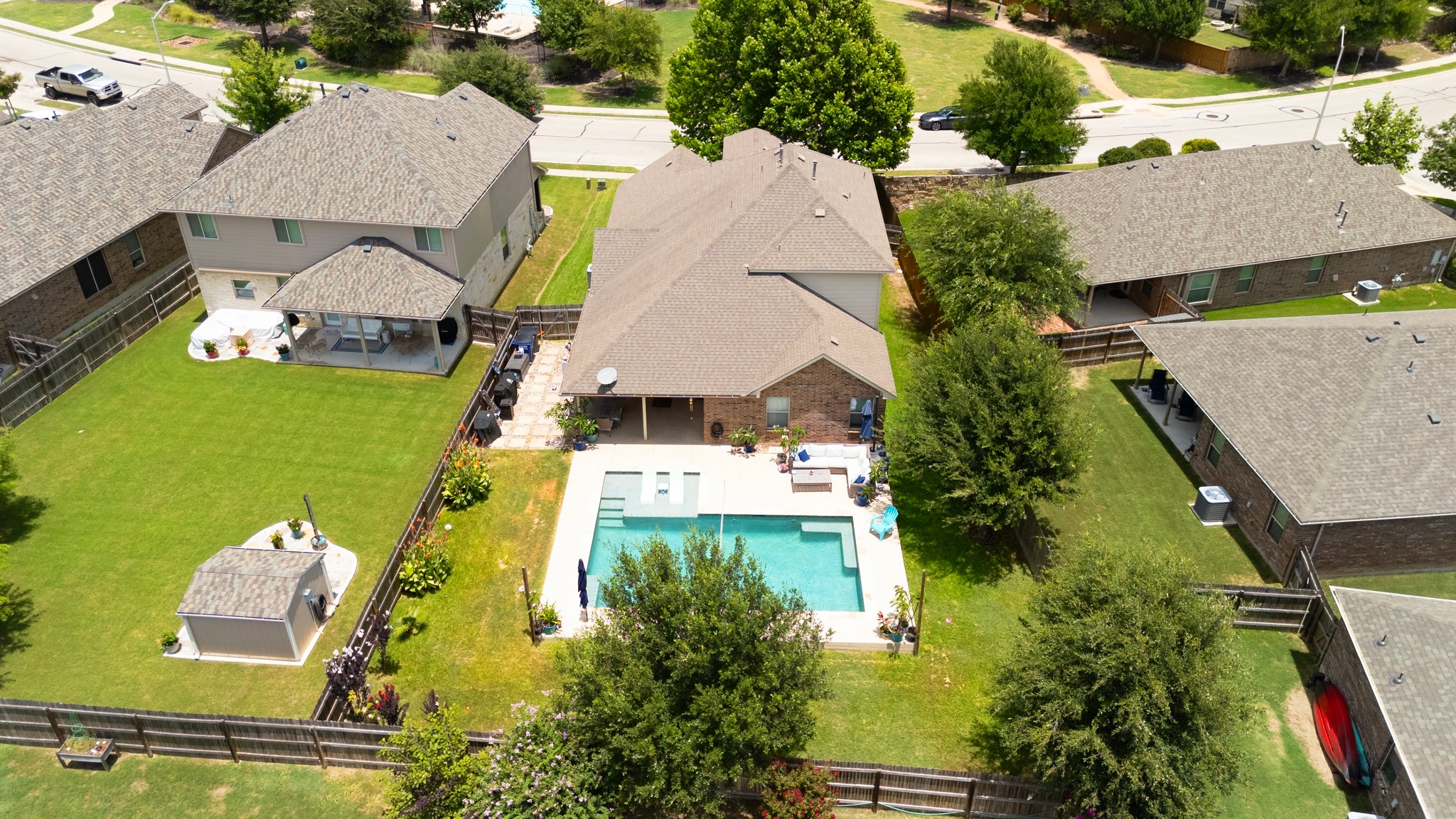 main property photo 14