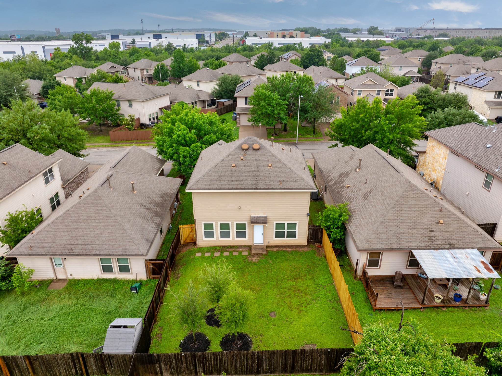 main property photo 28