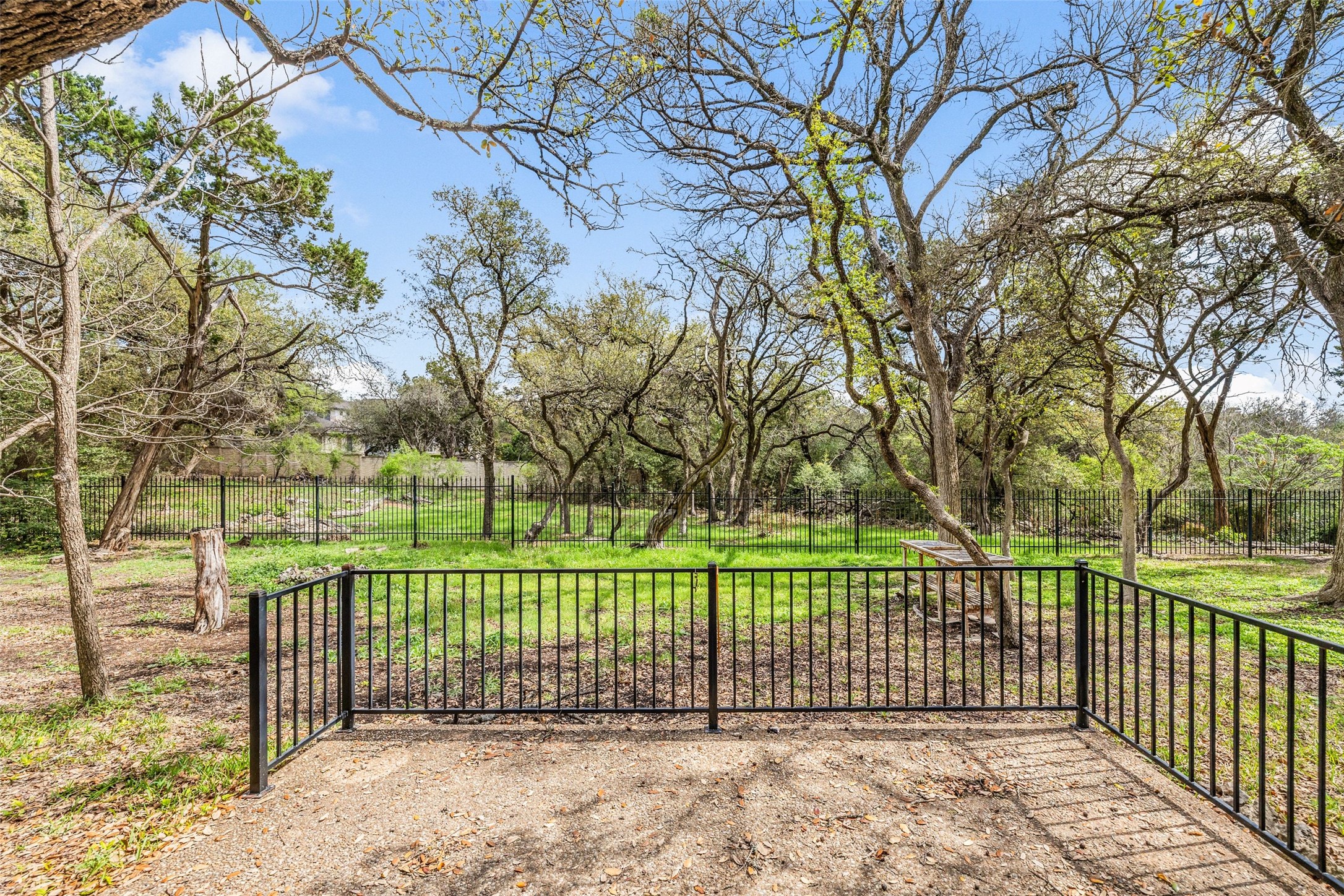 main property photo 32