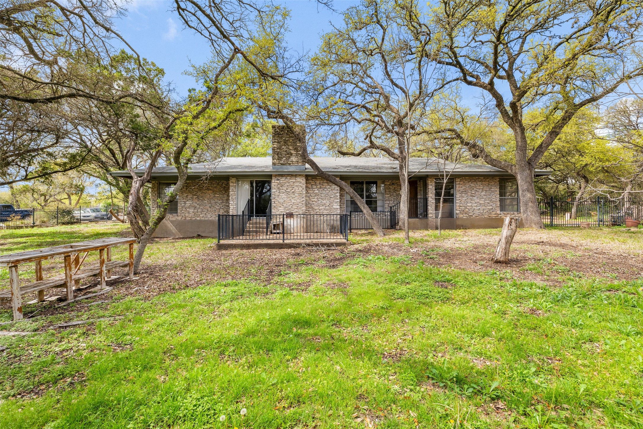 main property photo 34
