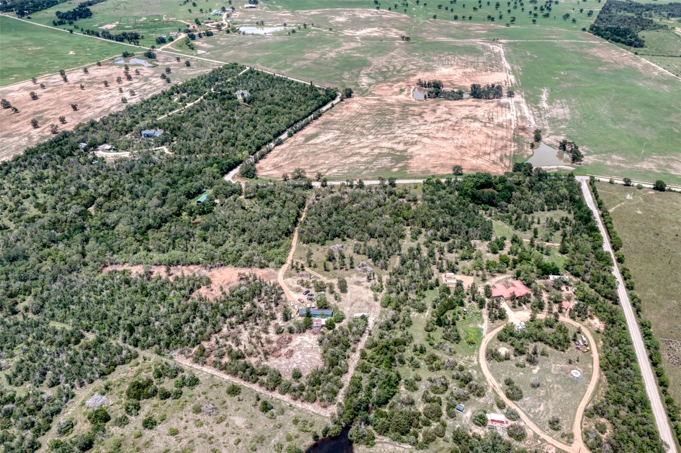 main property photo 17