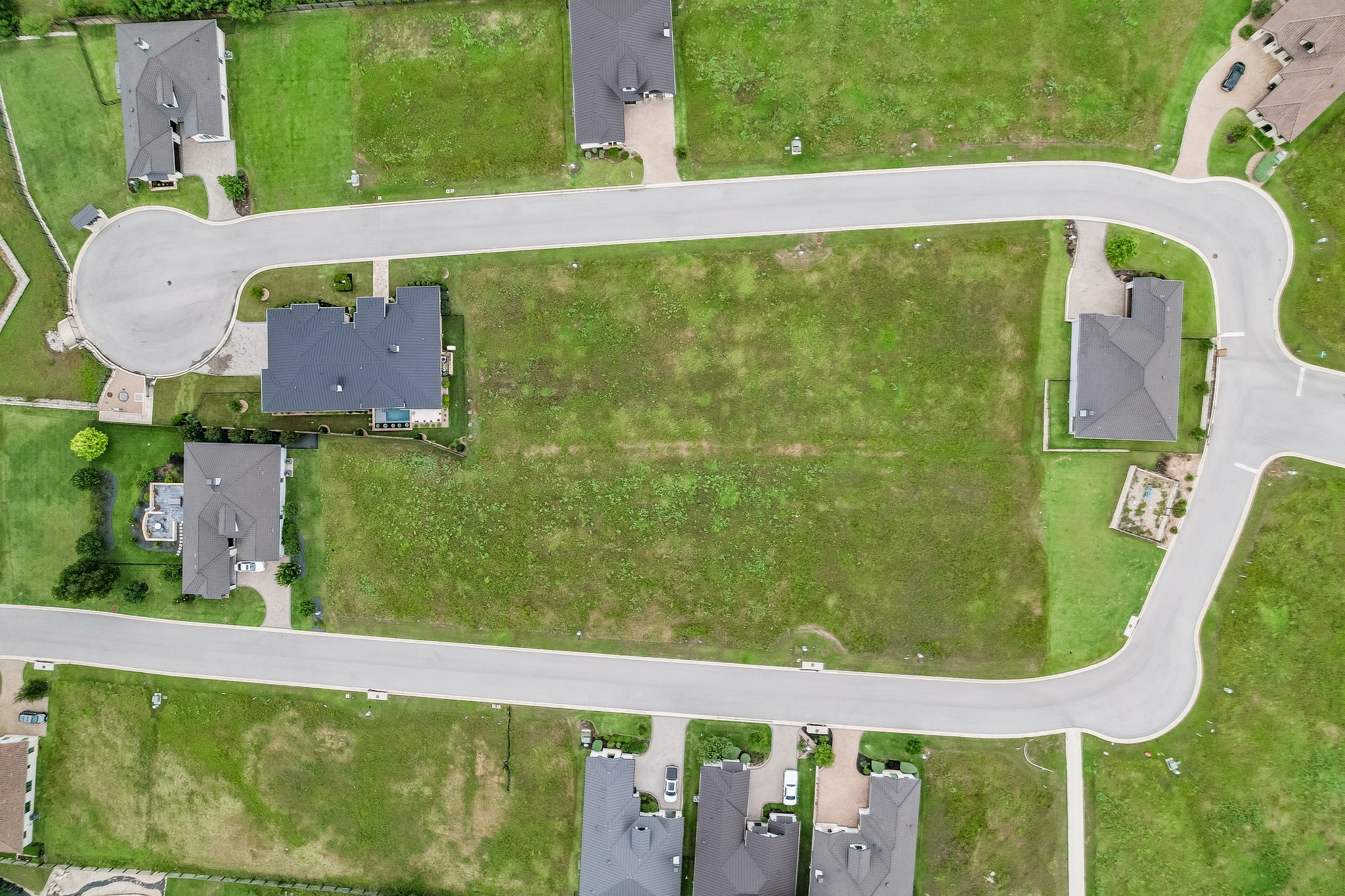 main property photo 15