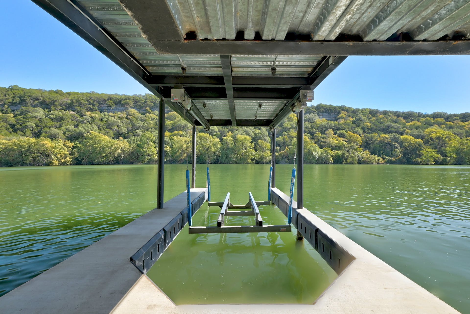 main property photo 23