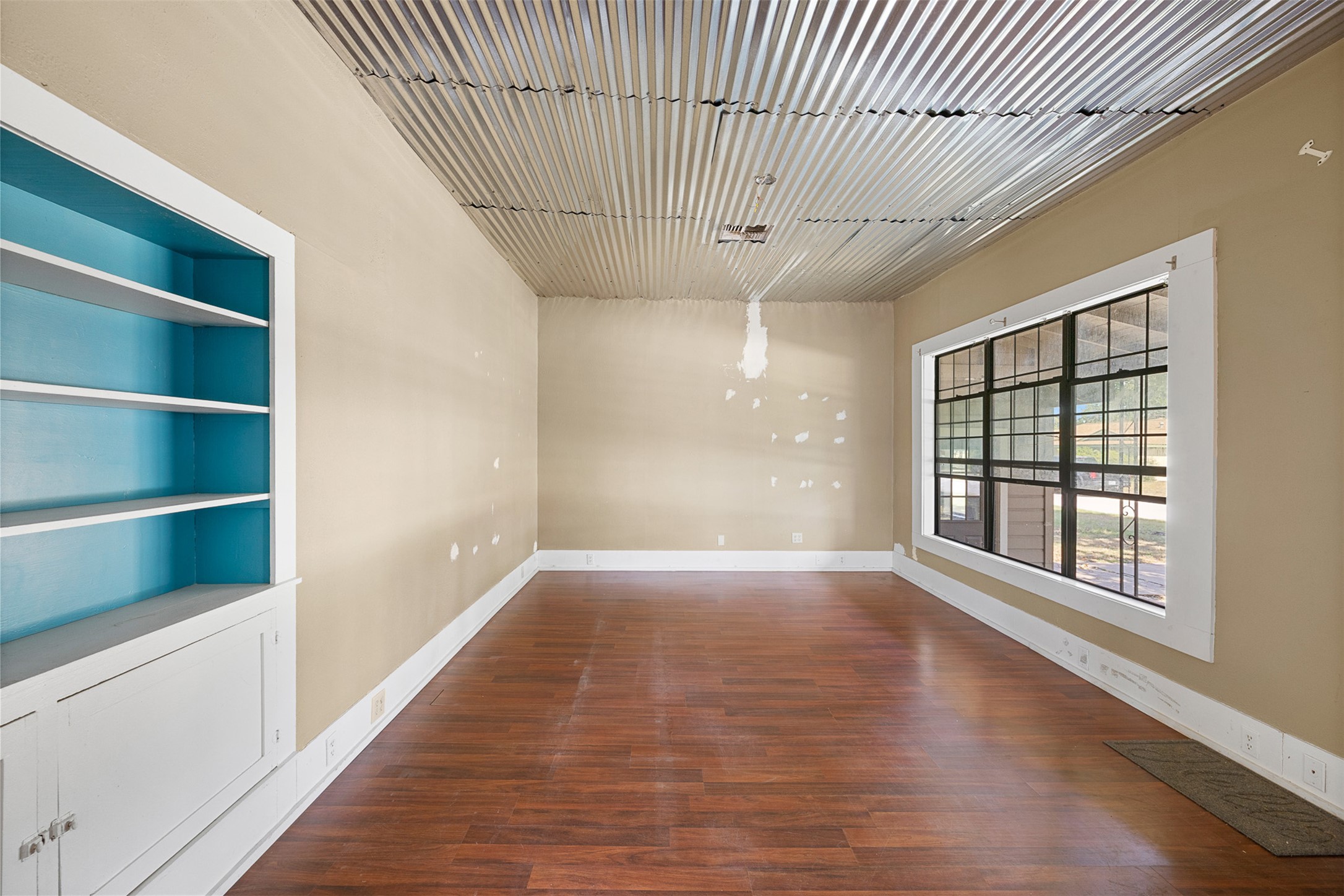 main property photo 4