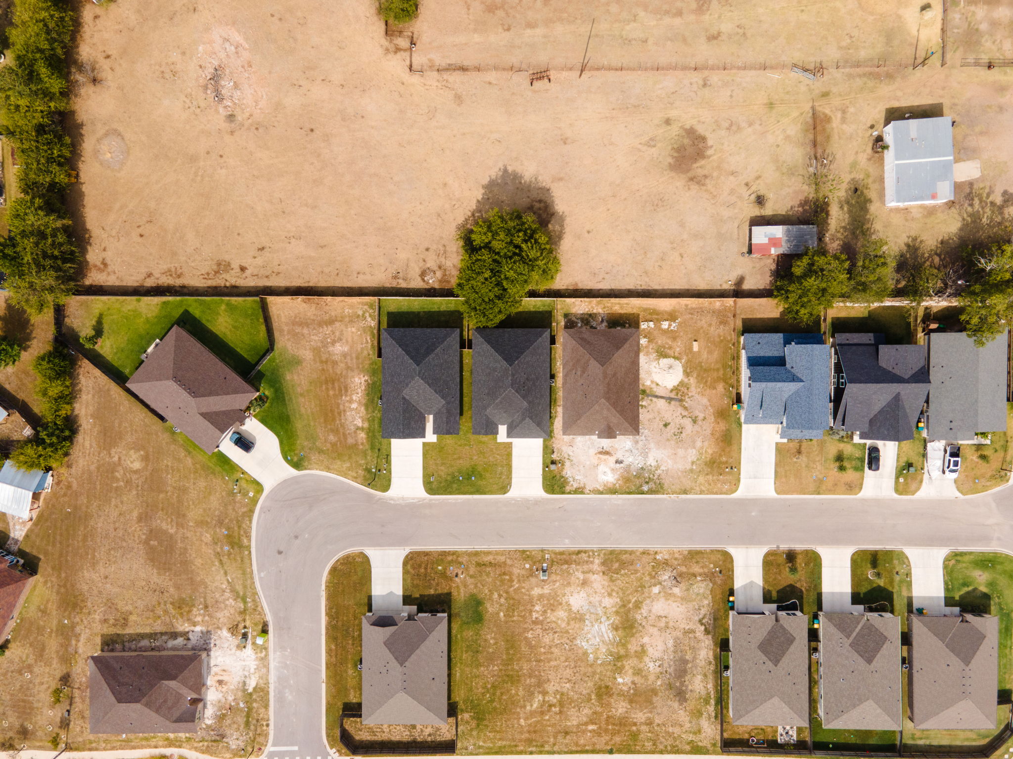 main property photo 24
