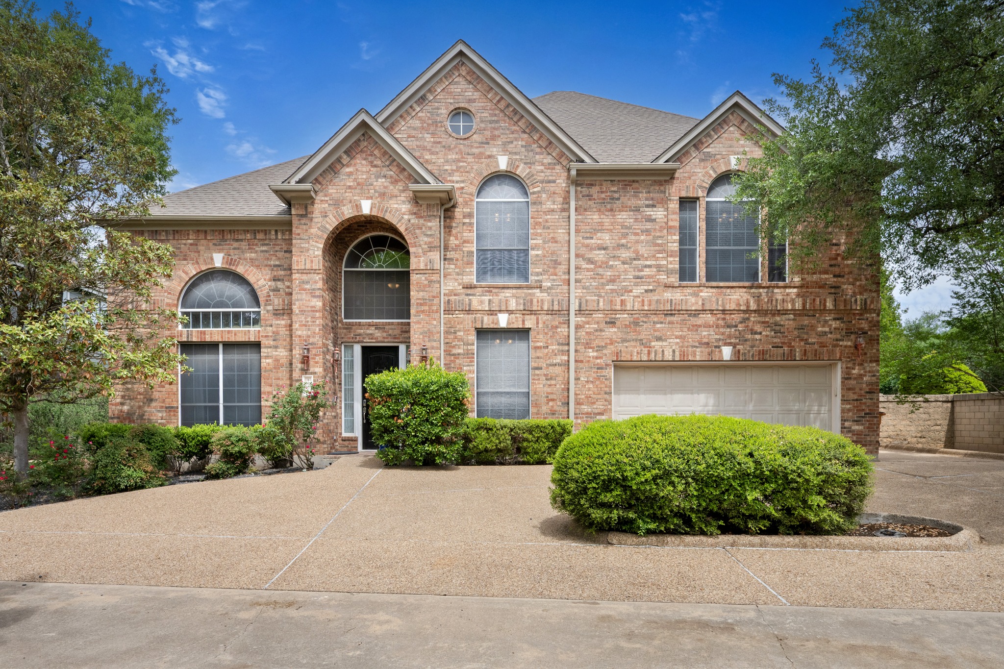 main property photo 29