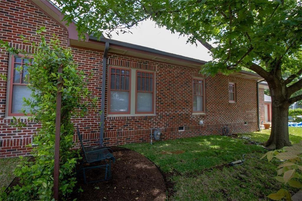 main property photo 30