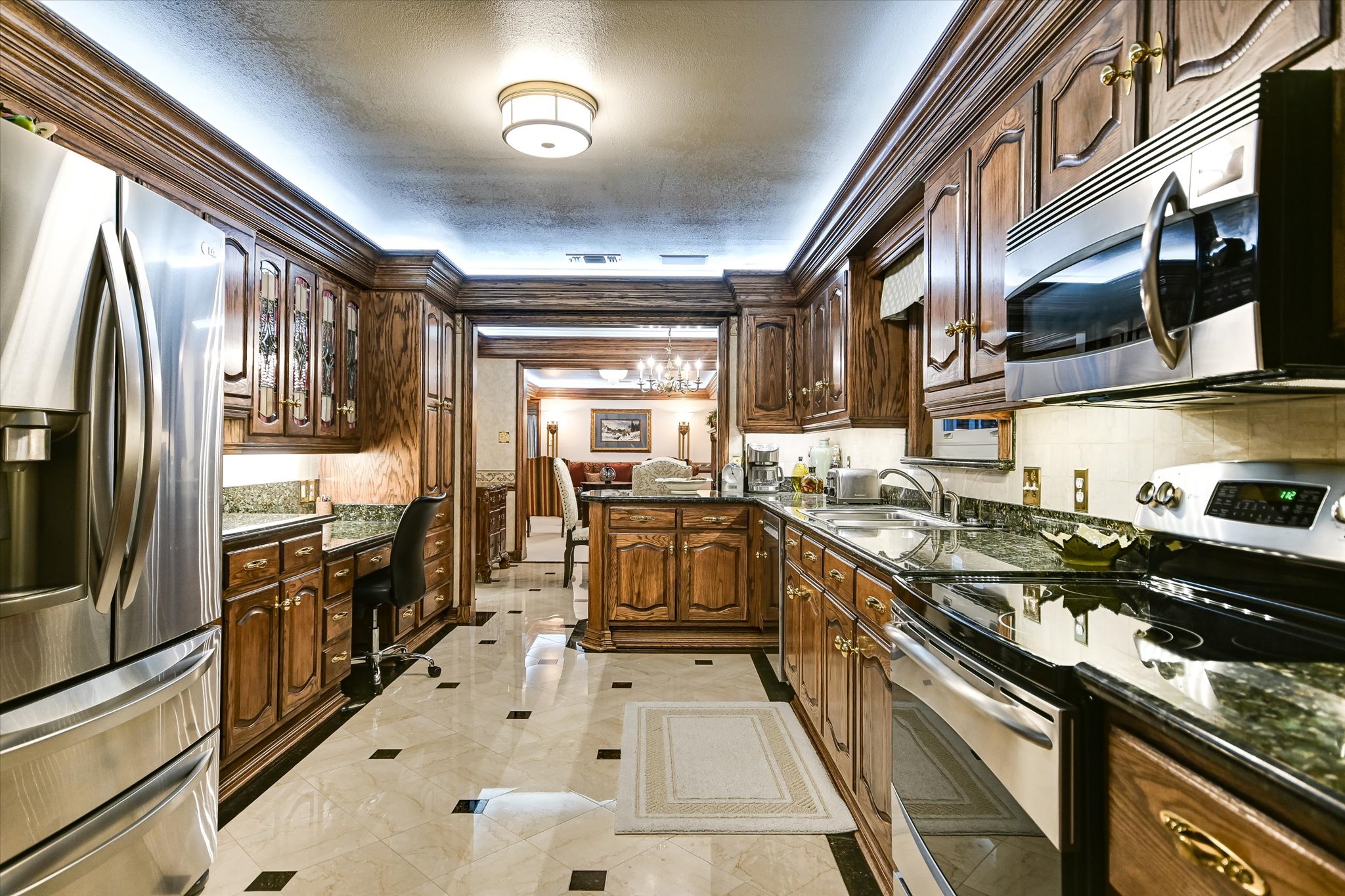 main property photo 10
