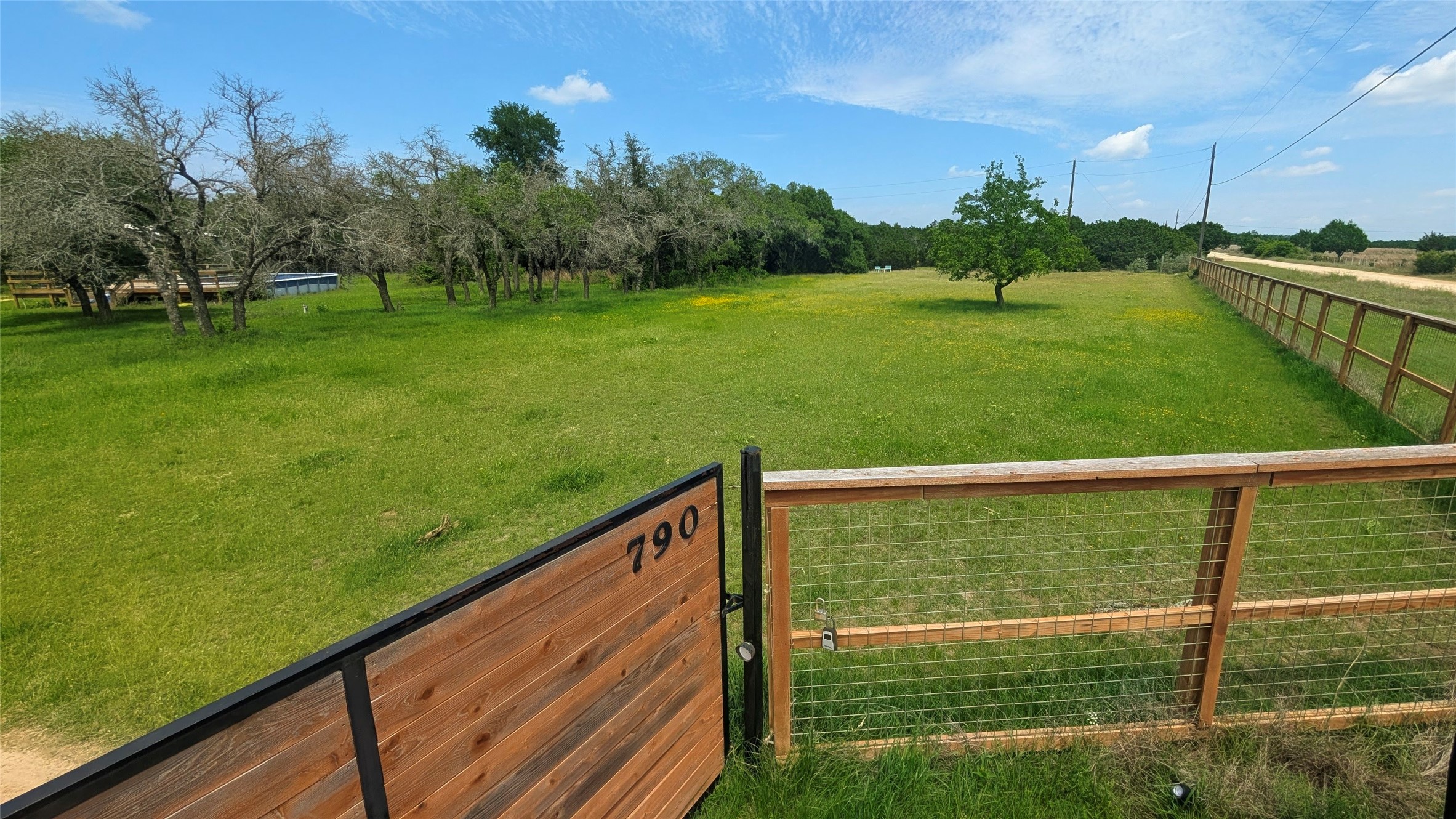 main property photo 32