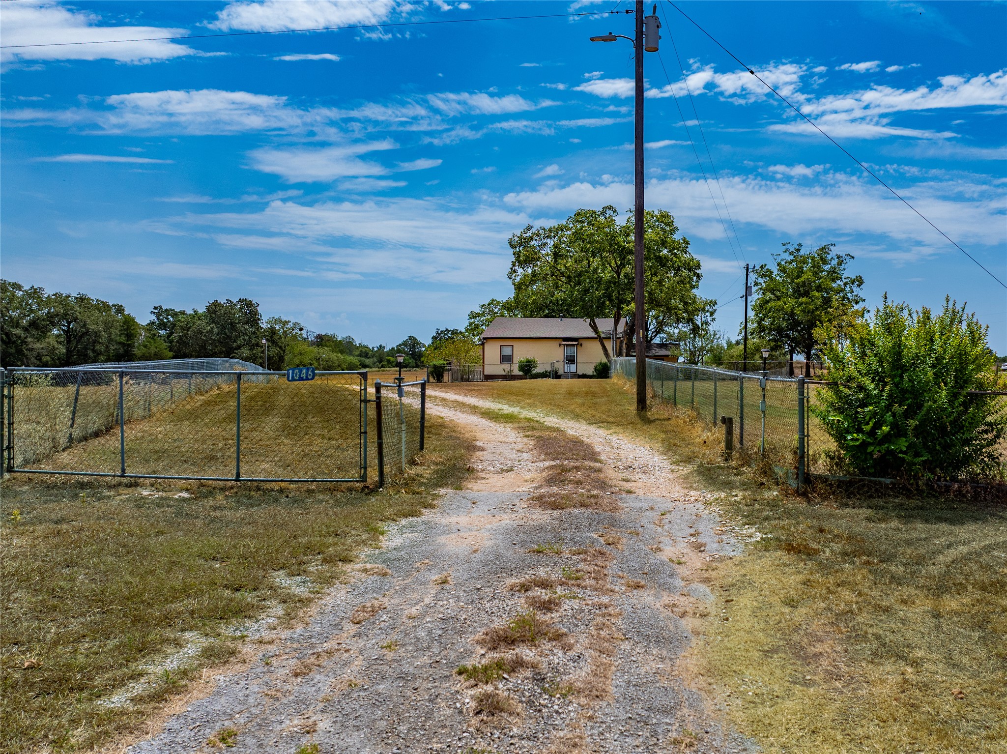 main property photo 27