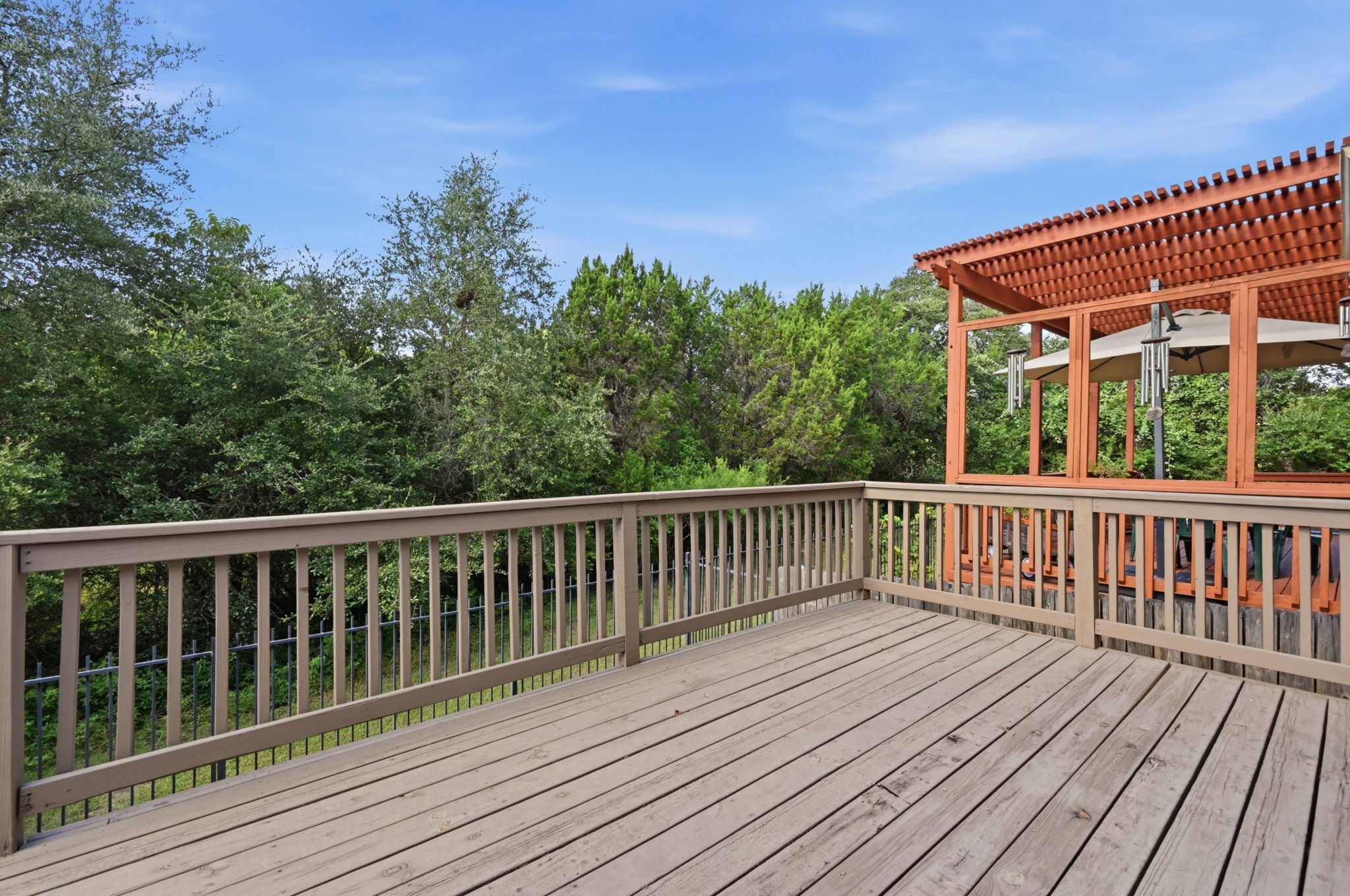 main property photo 29