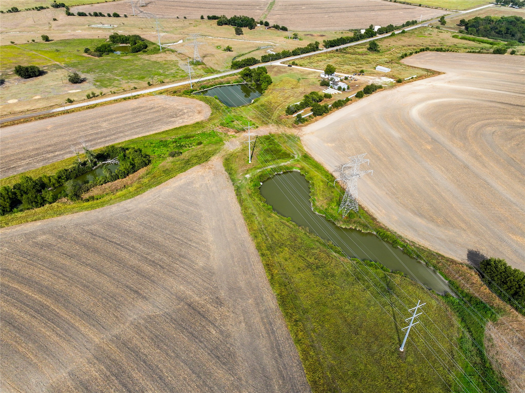 main property photo 14