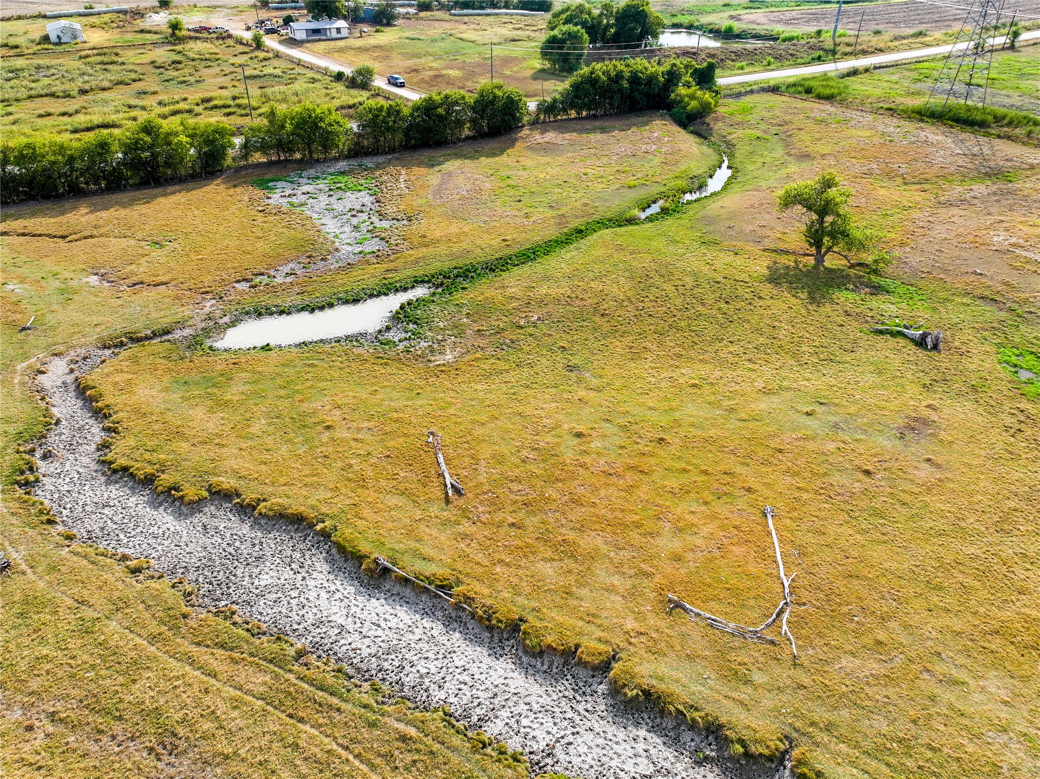 main property photo 16