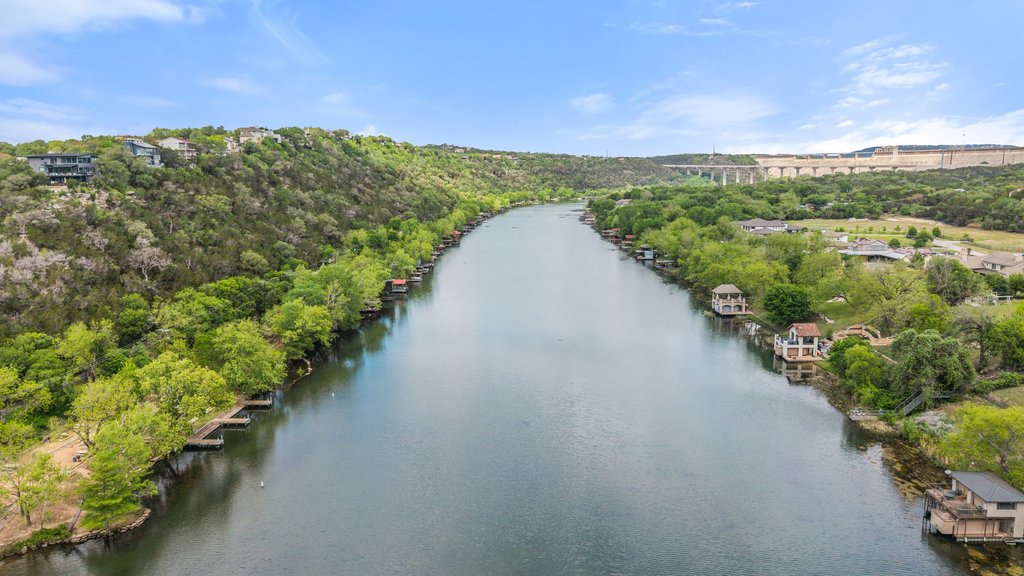 main property photo 37