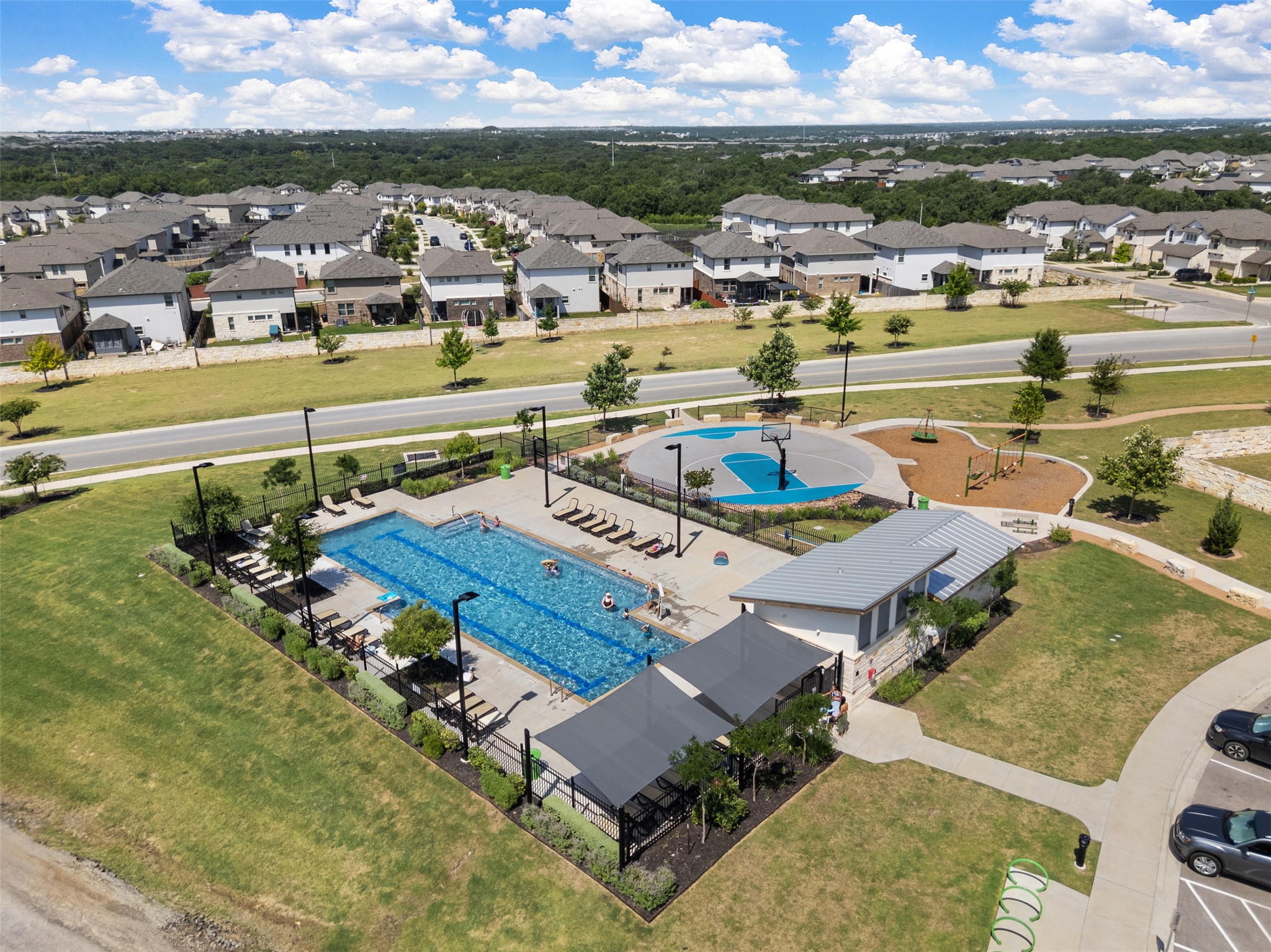 main property photo 38