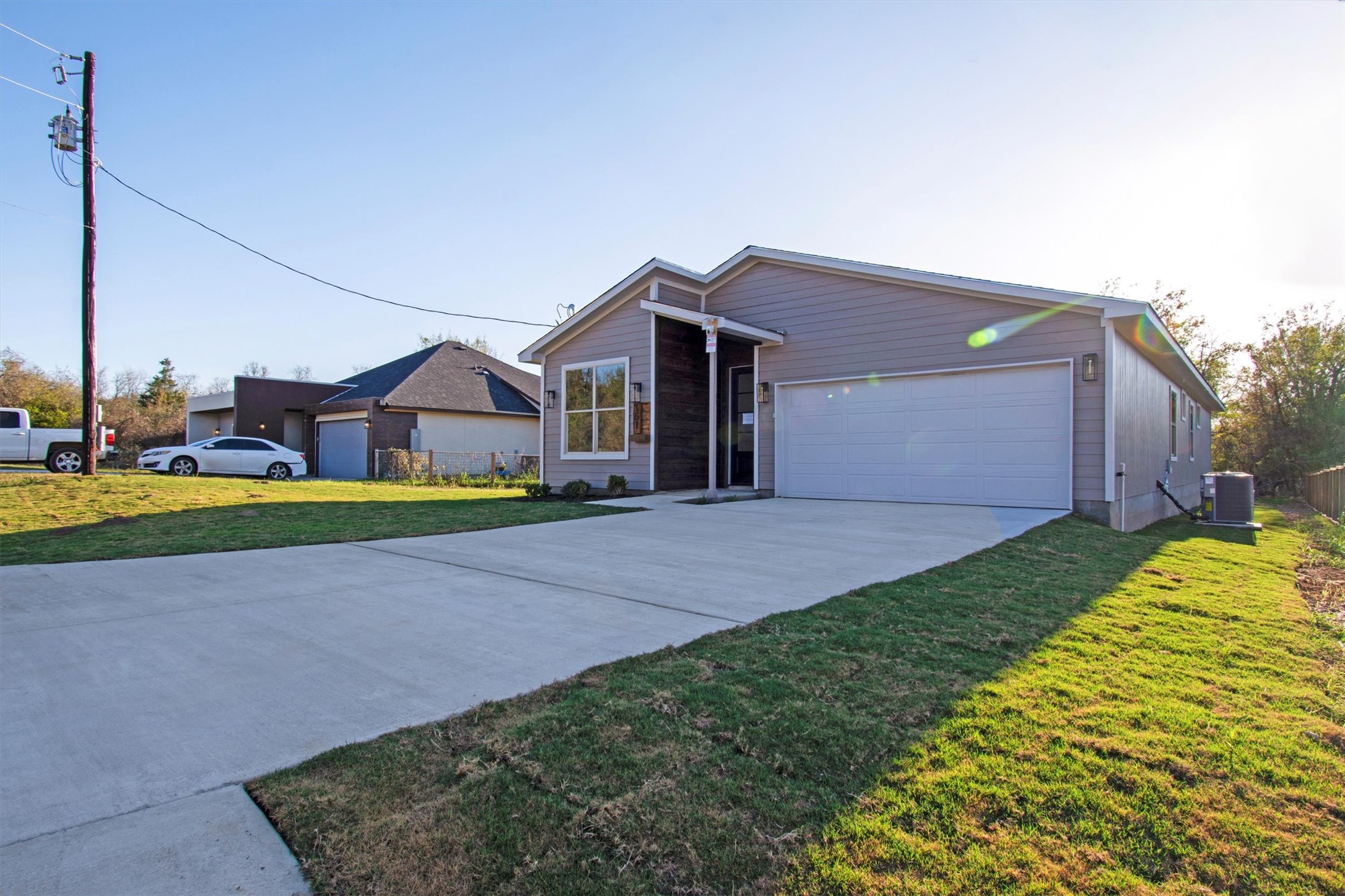 main property photo 3