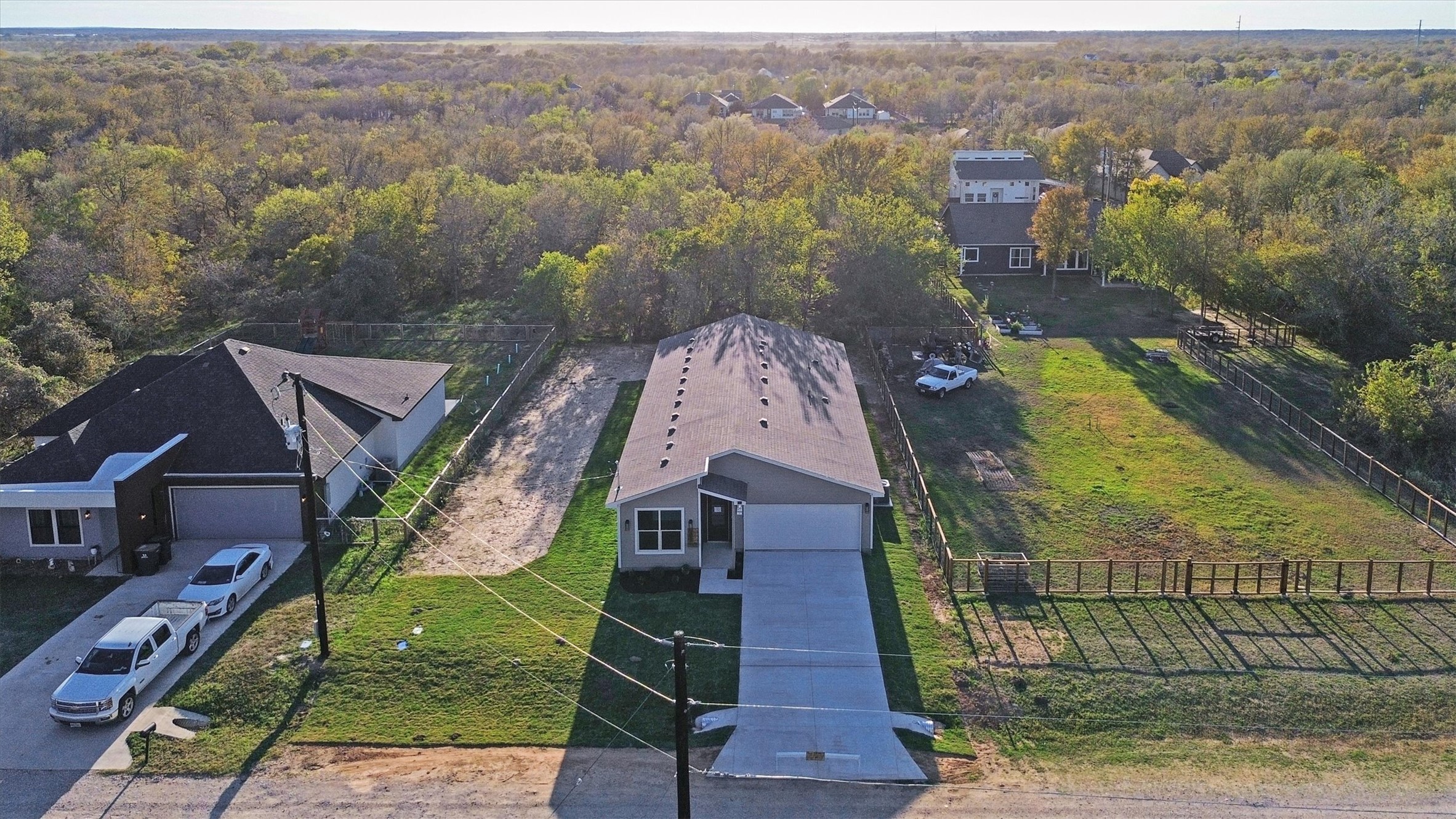 main property photo 33