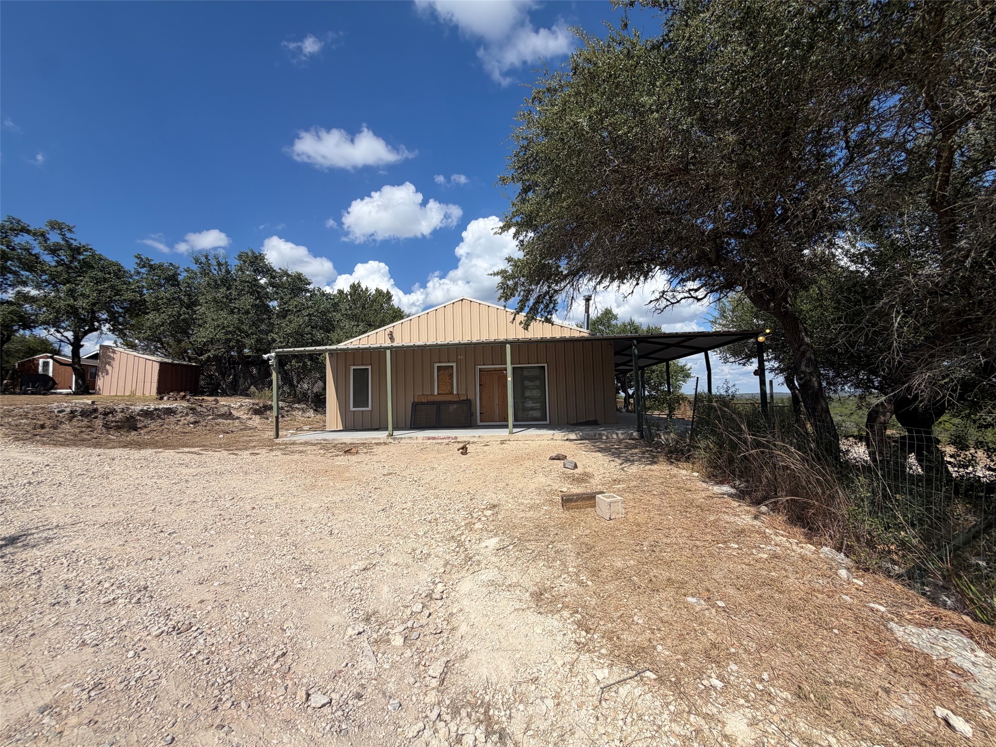 main property photo 5