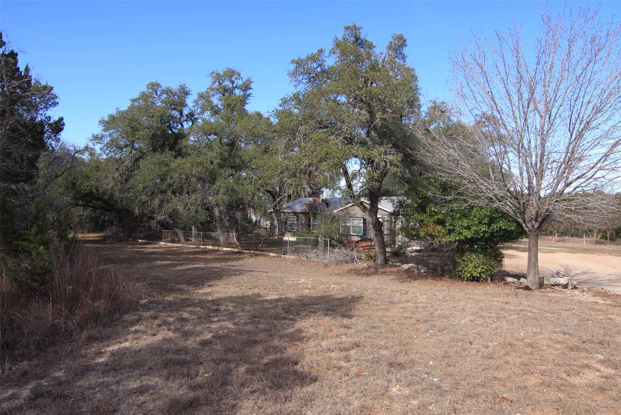 main property photo 29