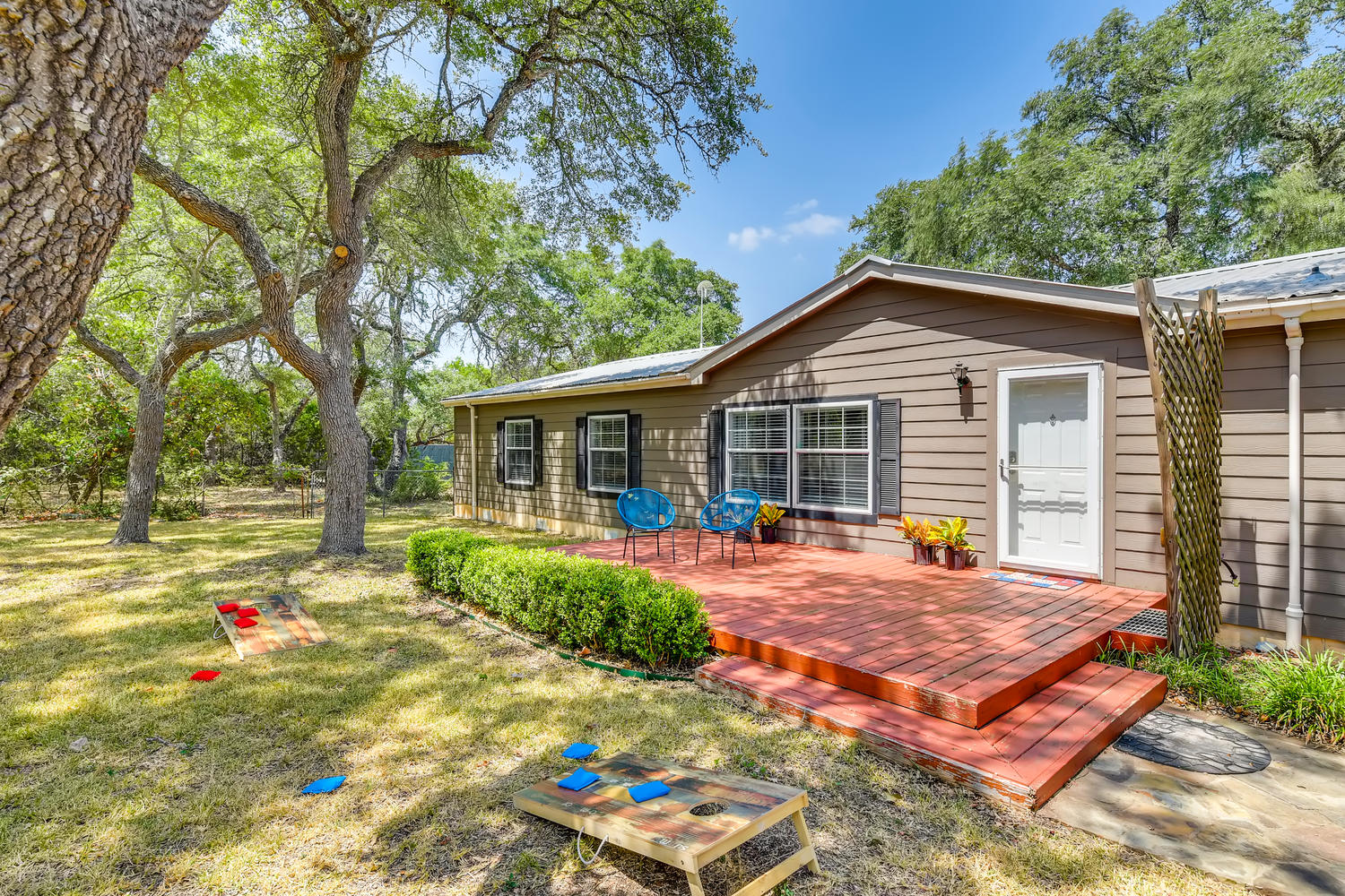 main property photo 3