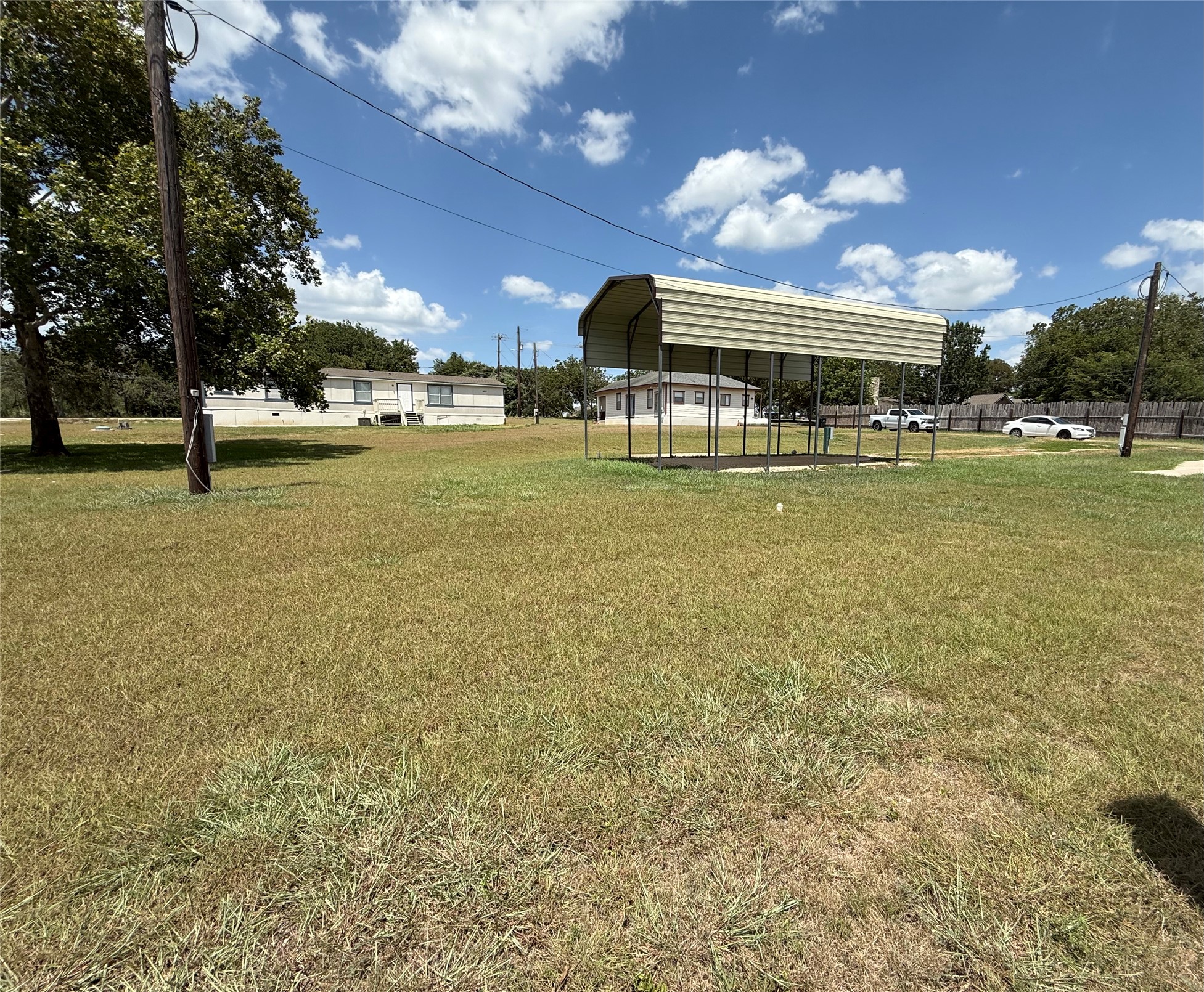 main property photo 0