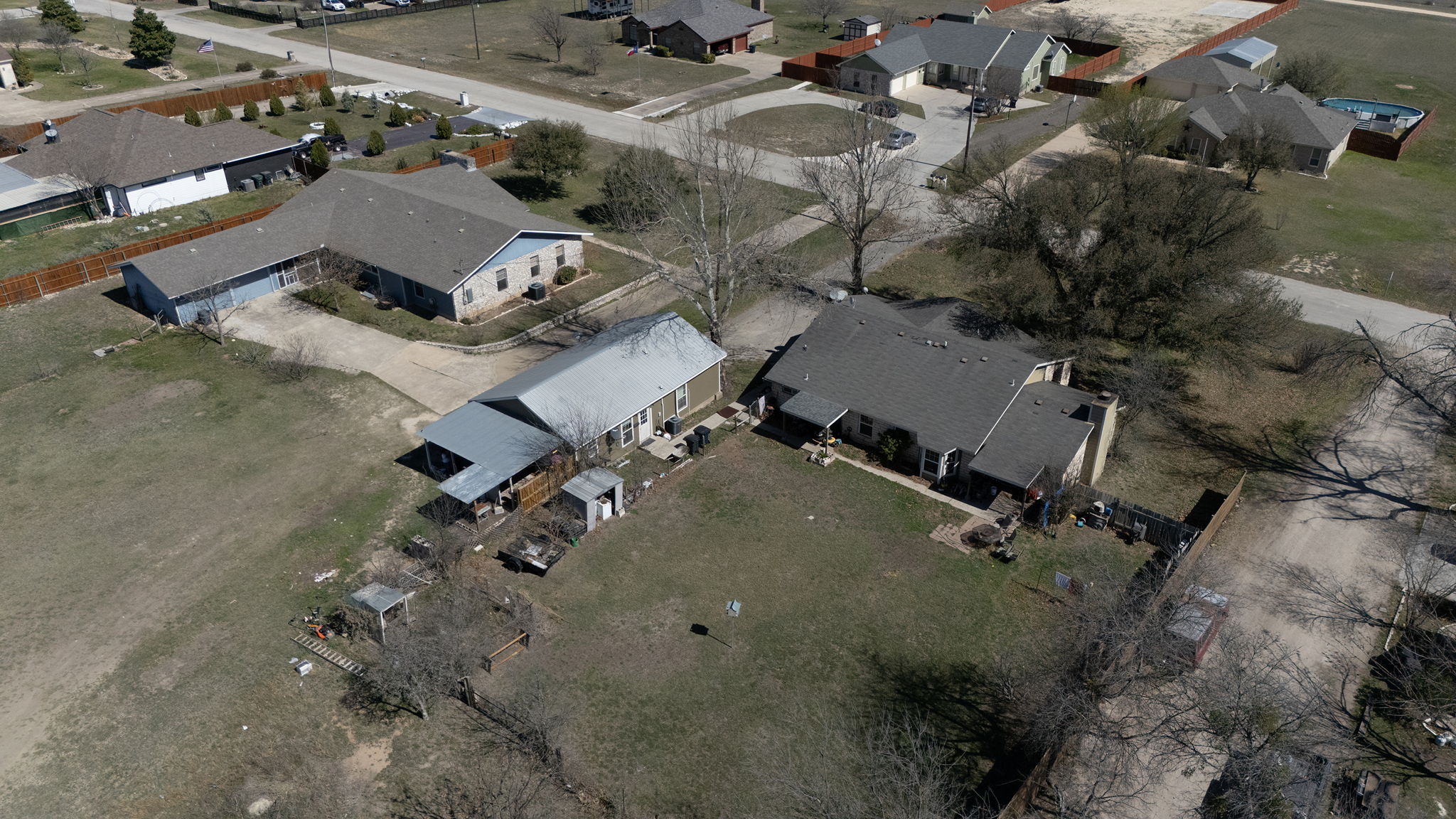 main property photo 33
