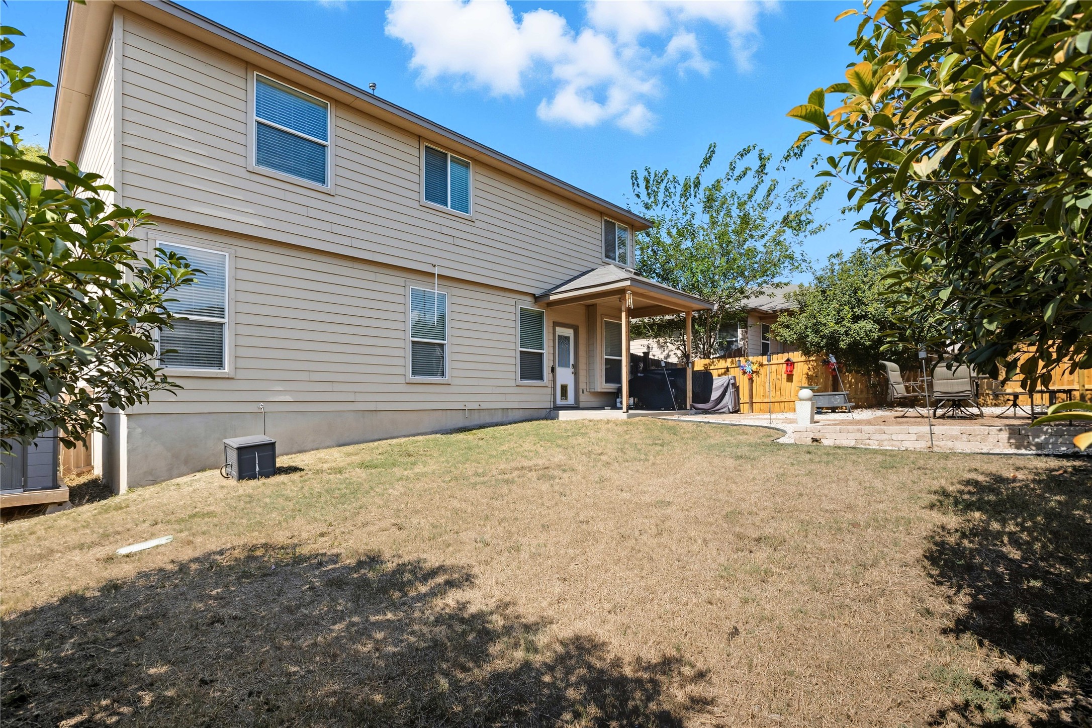 main property photo 23