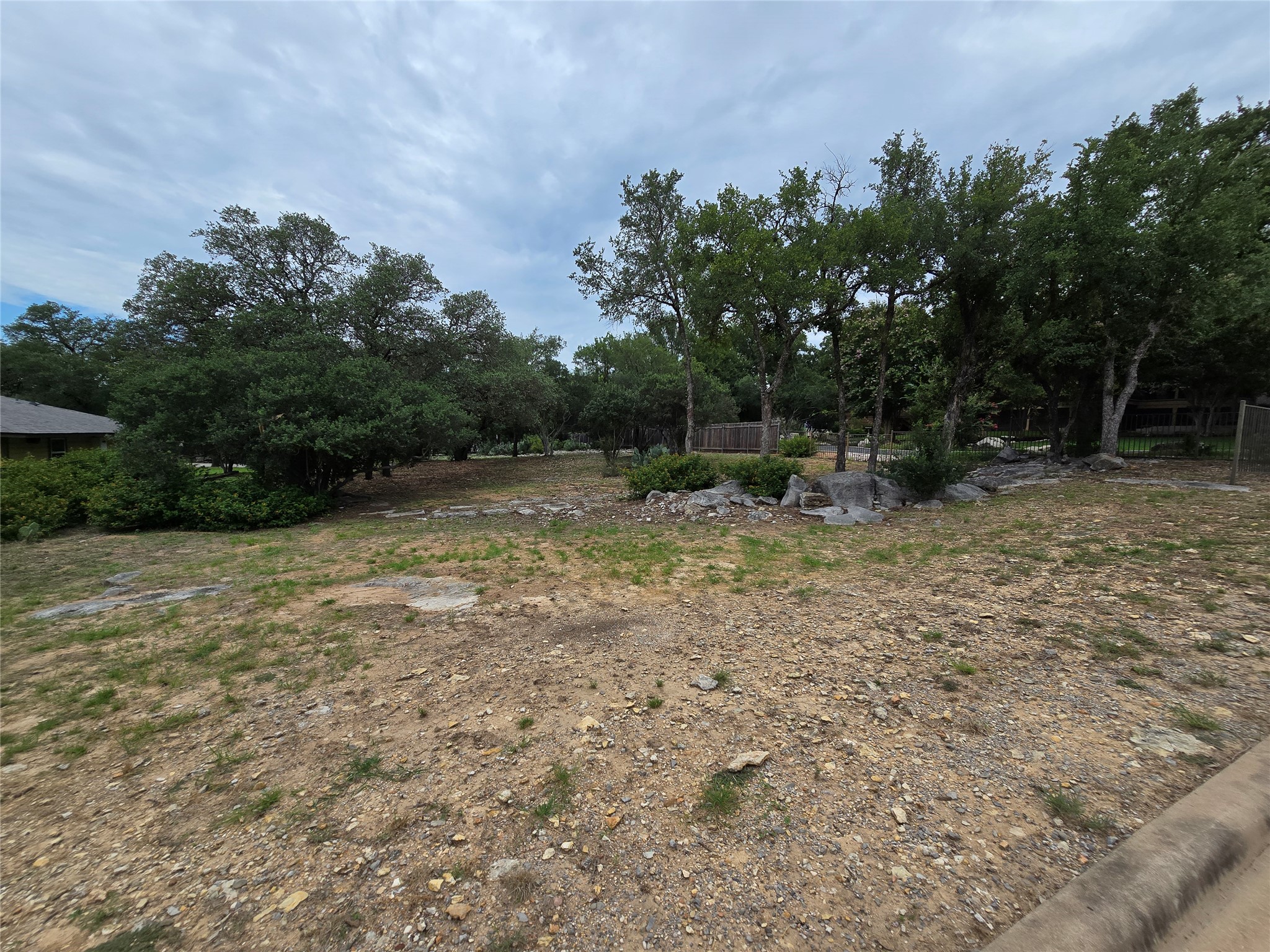 main property photo 8