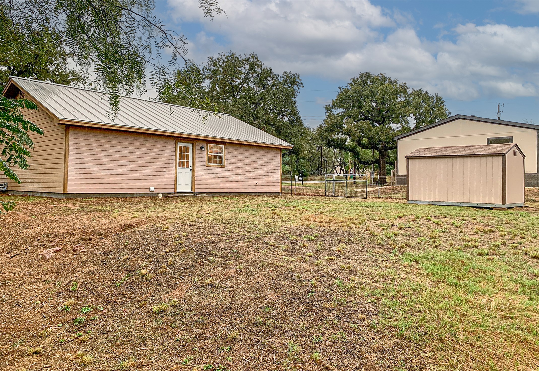 main property photo 21
