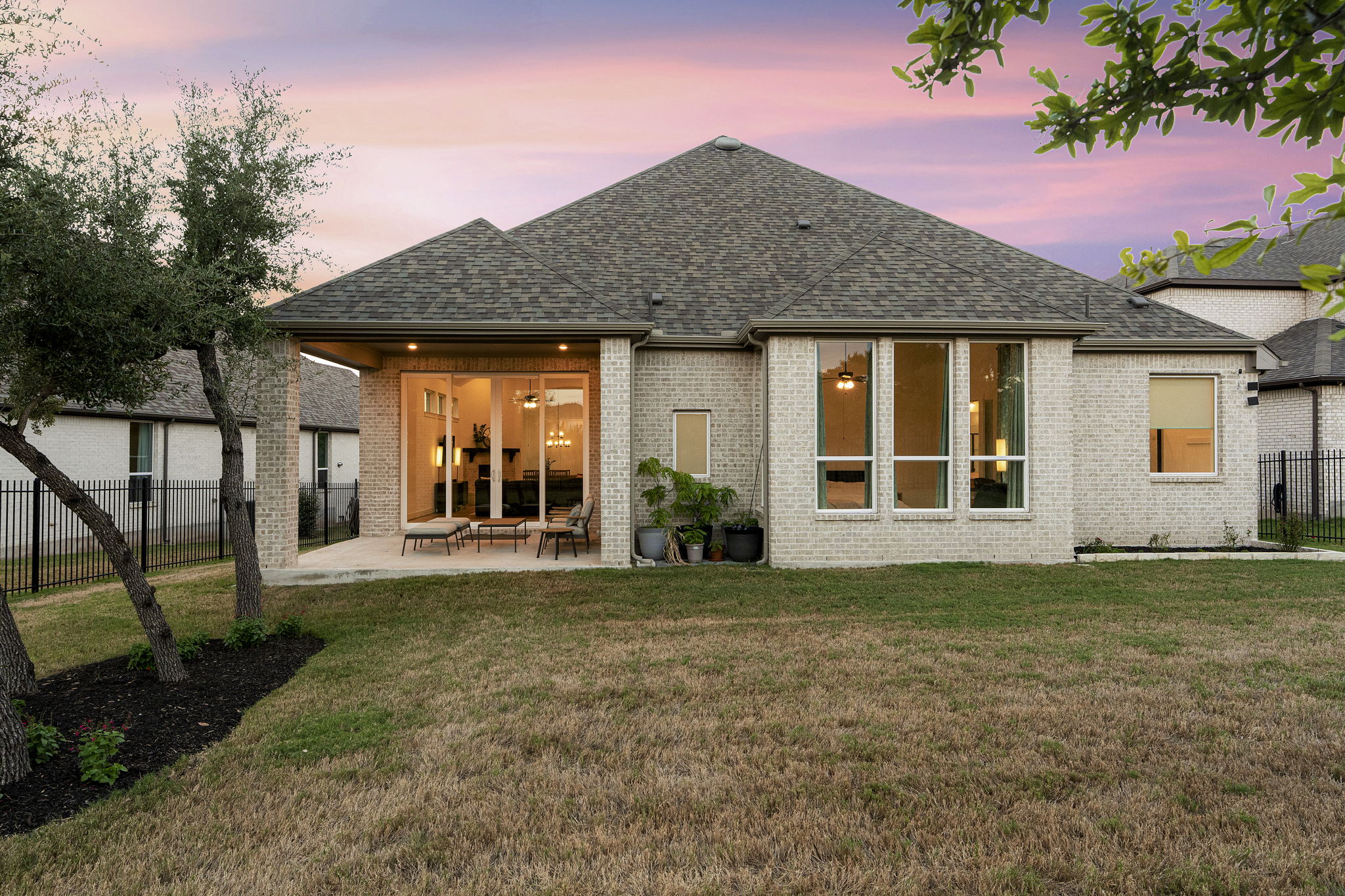 main property photo 31