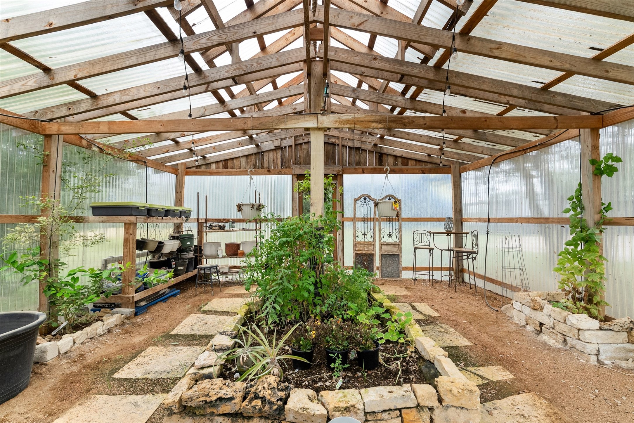 main property photo 37