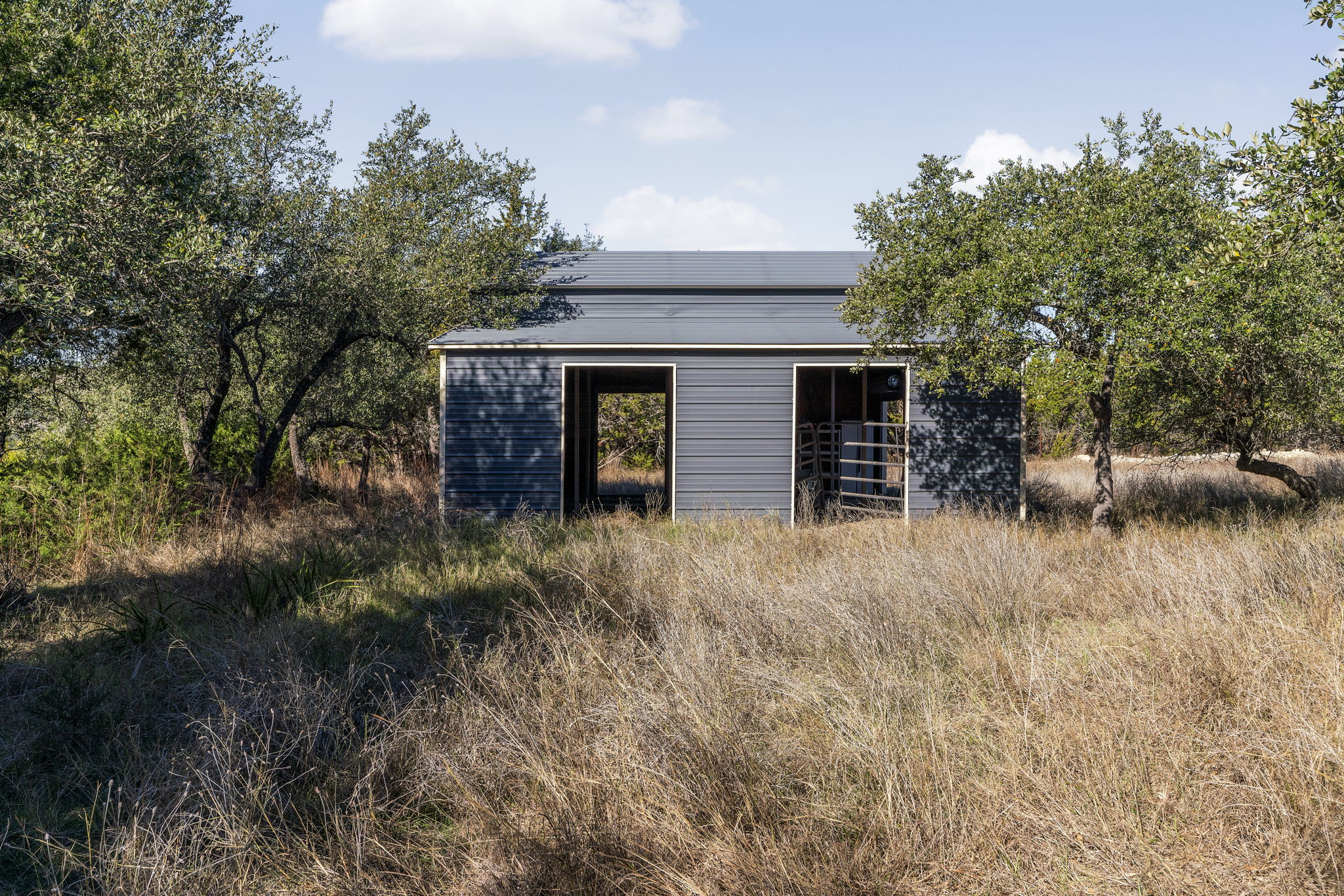 main property photo 28