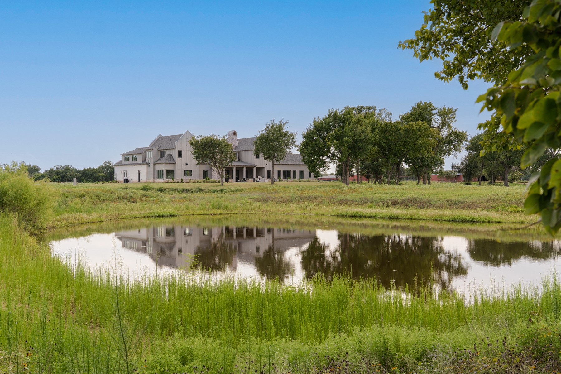 main property photo 38