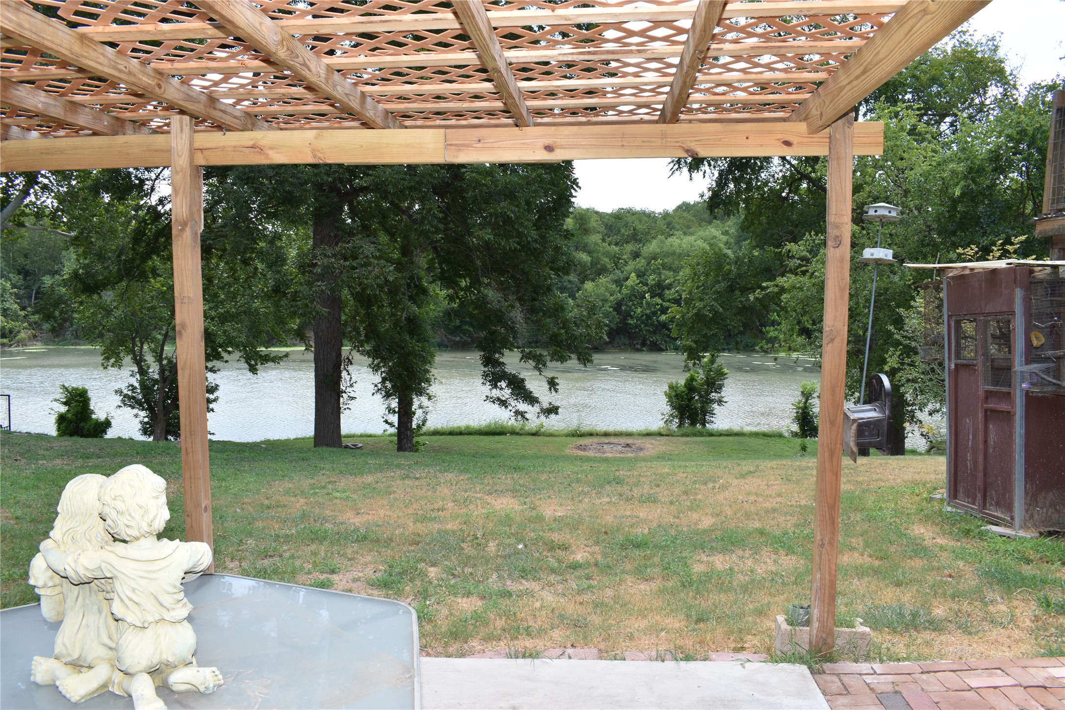 main property photo 32