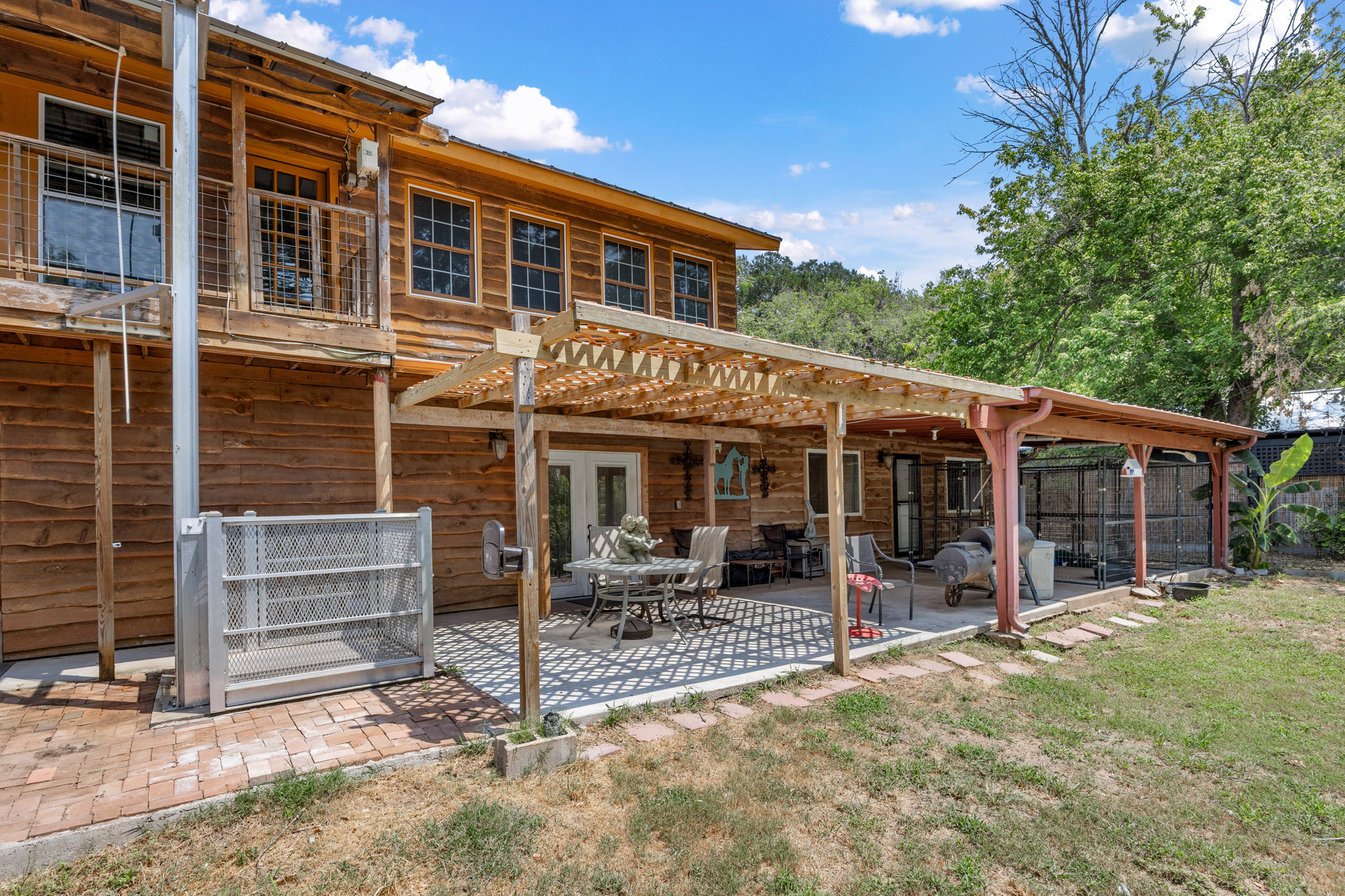 main property photo 33