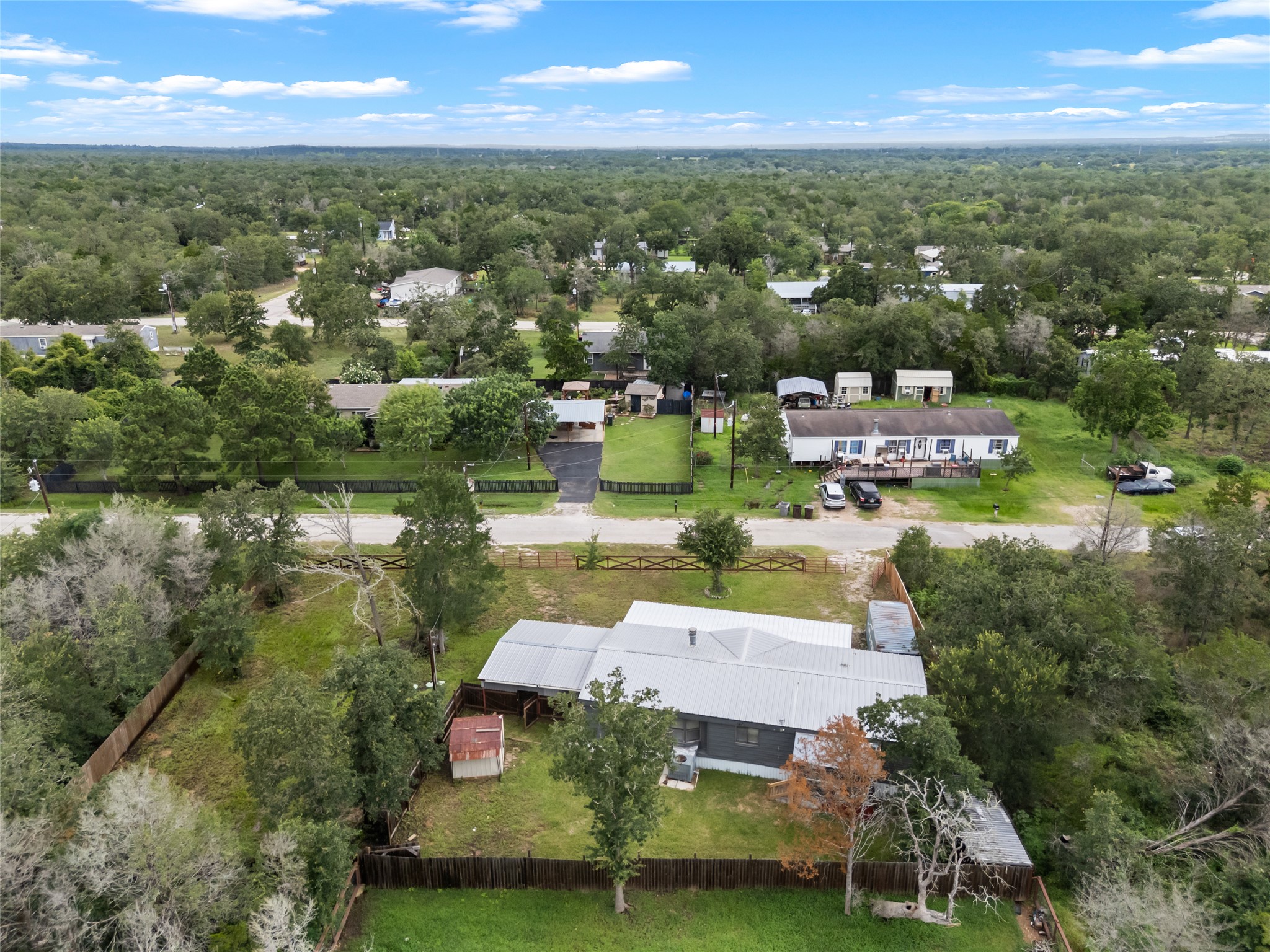 main property photo 37