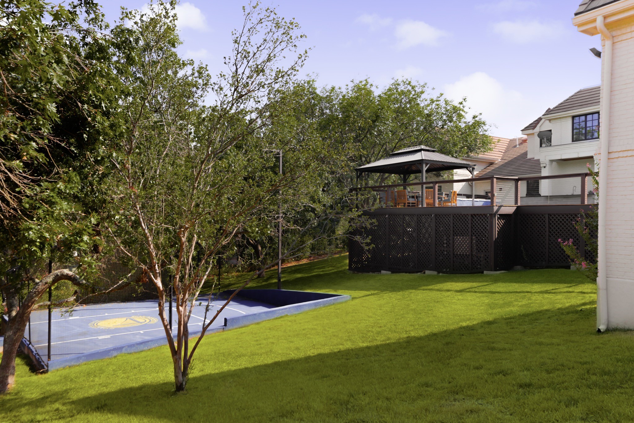 main property photo 27