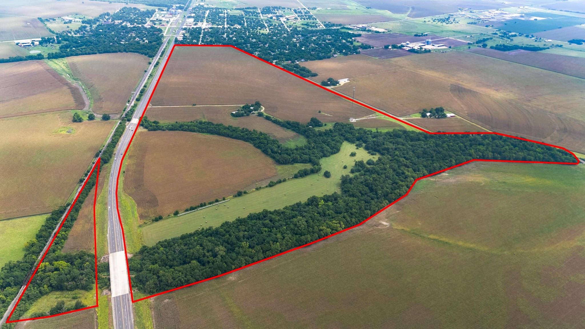 main property photo 18
