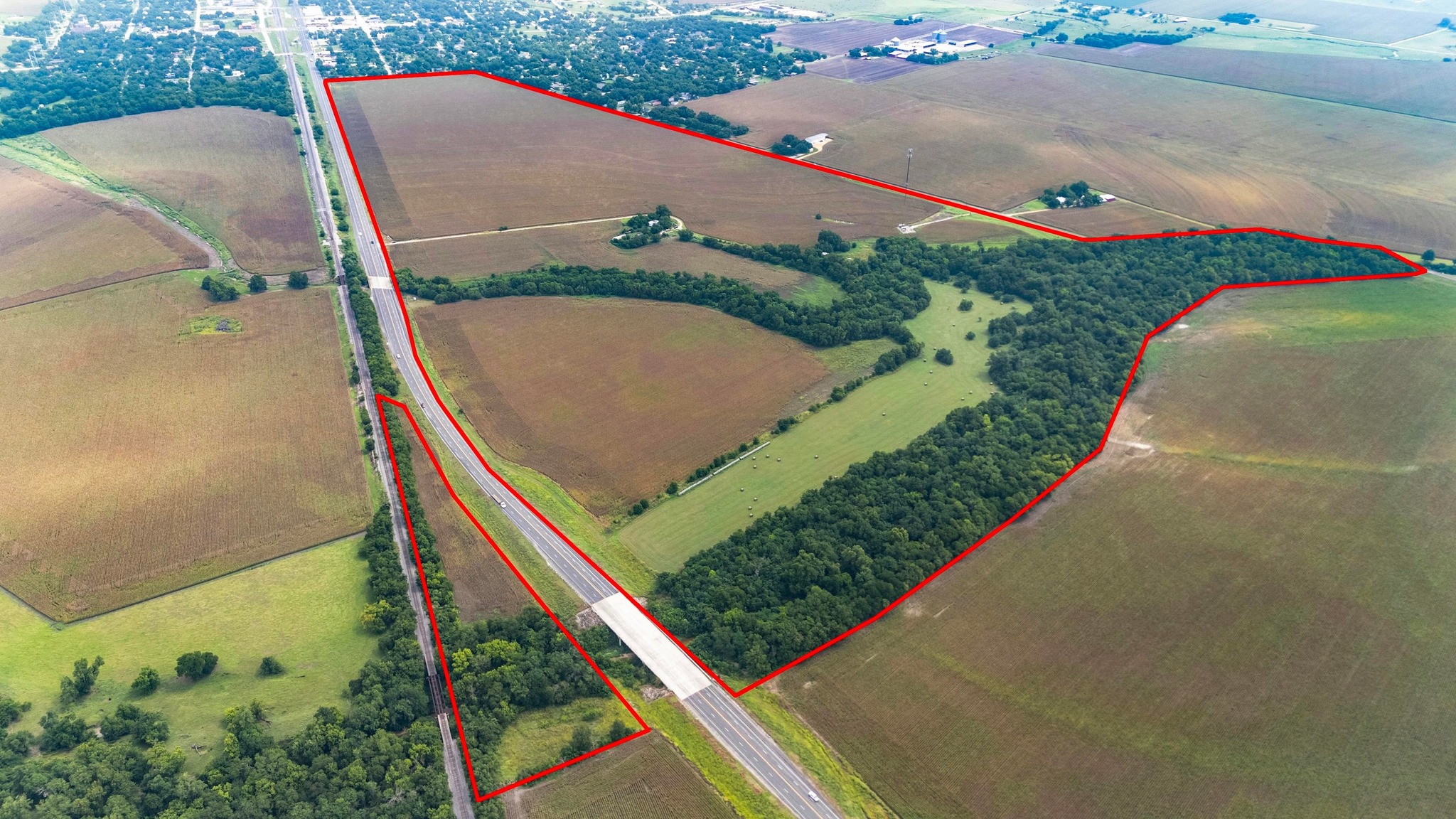 main property photo 19